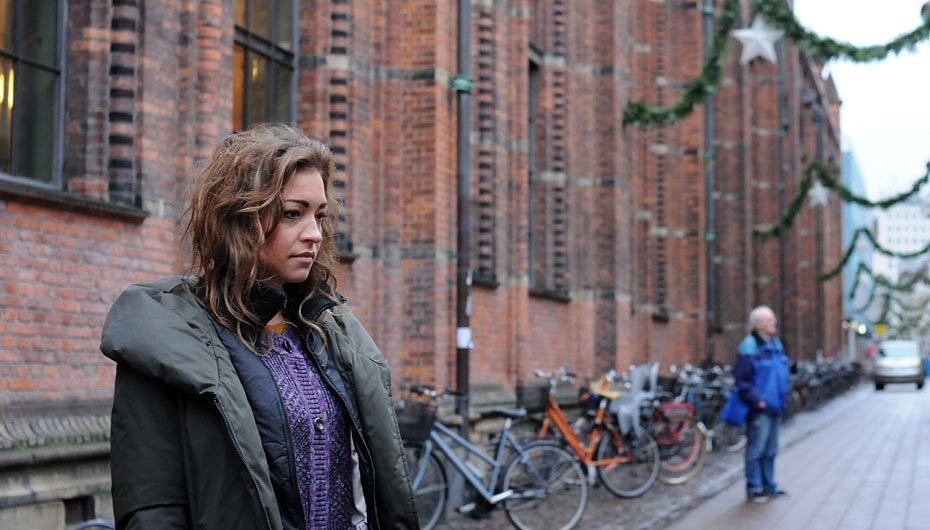 HJEMMEJUL OG EKSAMENSSSTRESS - Ikke alle studerende skal hjem til deres familie i julen, men hvis de skal, kan deres eksamen i januar godt komme til at fylde unødigt meget i samværet med familien.