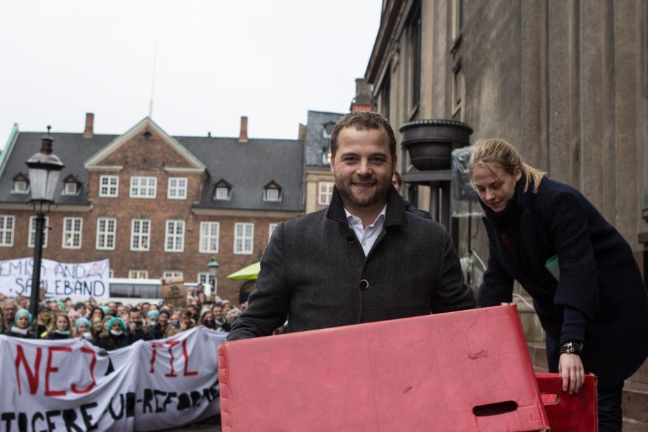 HVAD KASSEN GEMMER - 5.-pladsen: I Morten Østergaards smil fusioneres drenget charme med teknokratisk overlegenhed. Det fascinerer os. Og så respekterer vi hans direkte udmeldinger i årets reformstorm. 