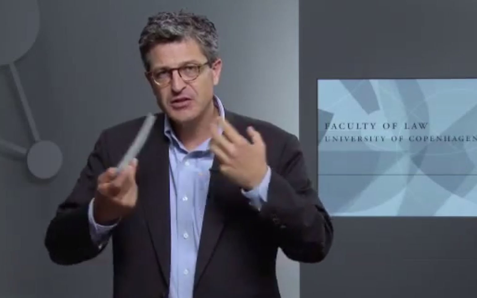 Screenshot of introductory video to the course 'Constitutional Struggles in the Muslim World' on YouTube