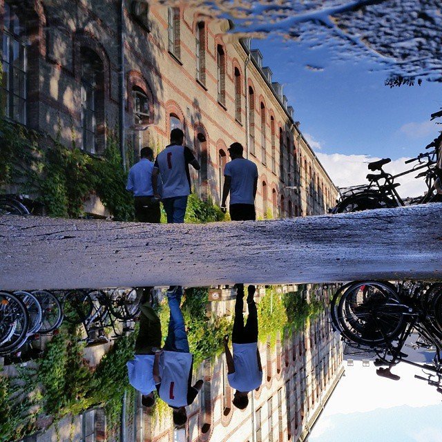 Students en route to class