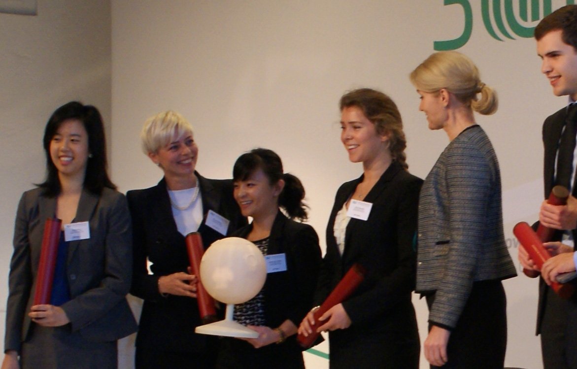 Winners from Australian National University with Danish Prime Minister Helle Thorning-Schmidt (right)