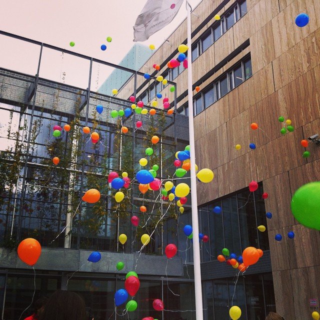 From Monday's protests at the Faculty of Humanities department. Each baloon represents a study spot lost. Reform will hit the humanities subjects hard 