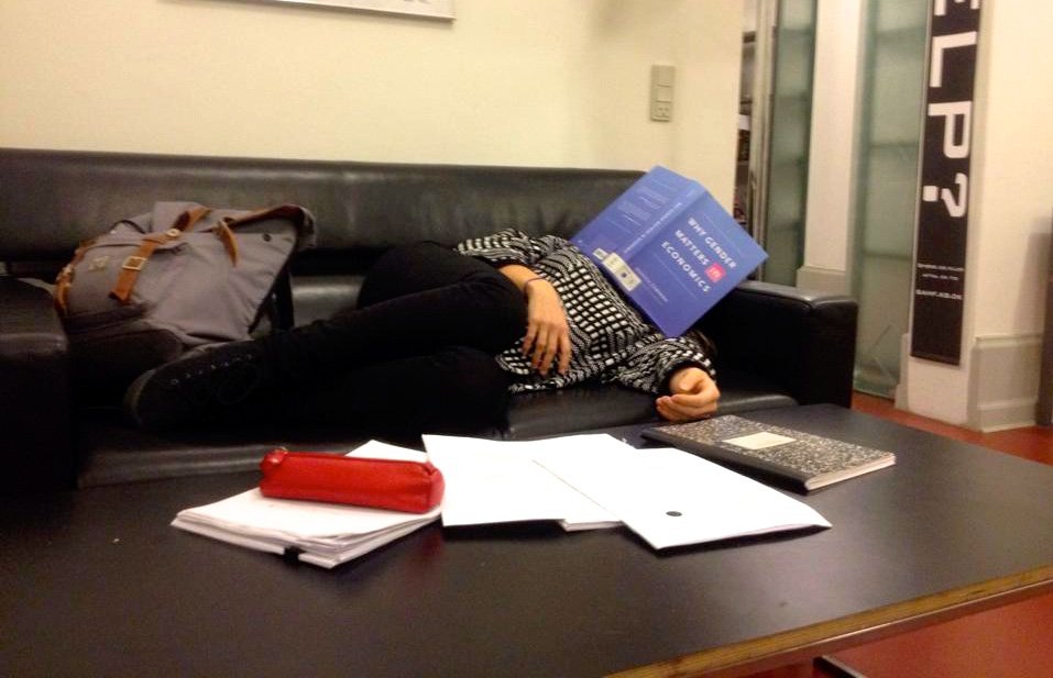 There are comfy sofas to relax on too (Staged photo at the Faculty of Social Sciences library)