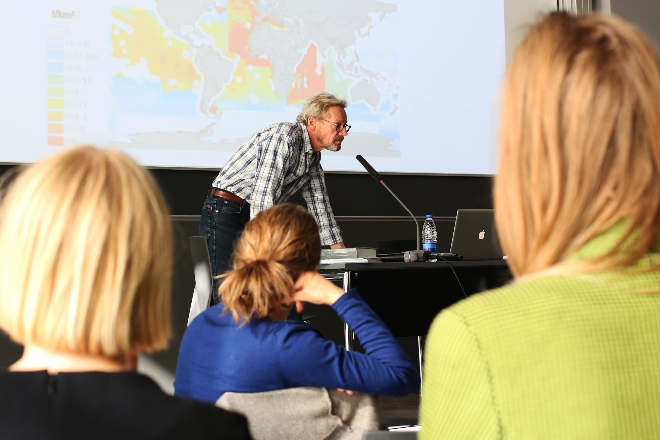 THOMAS HØJRUP - Professoren ved en konference om 'Social Context' i 2015.