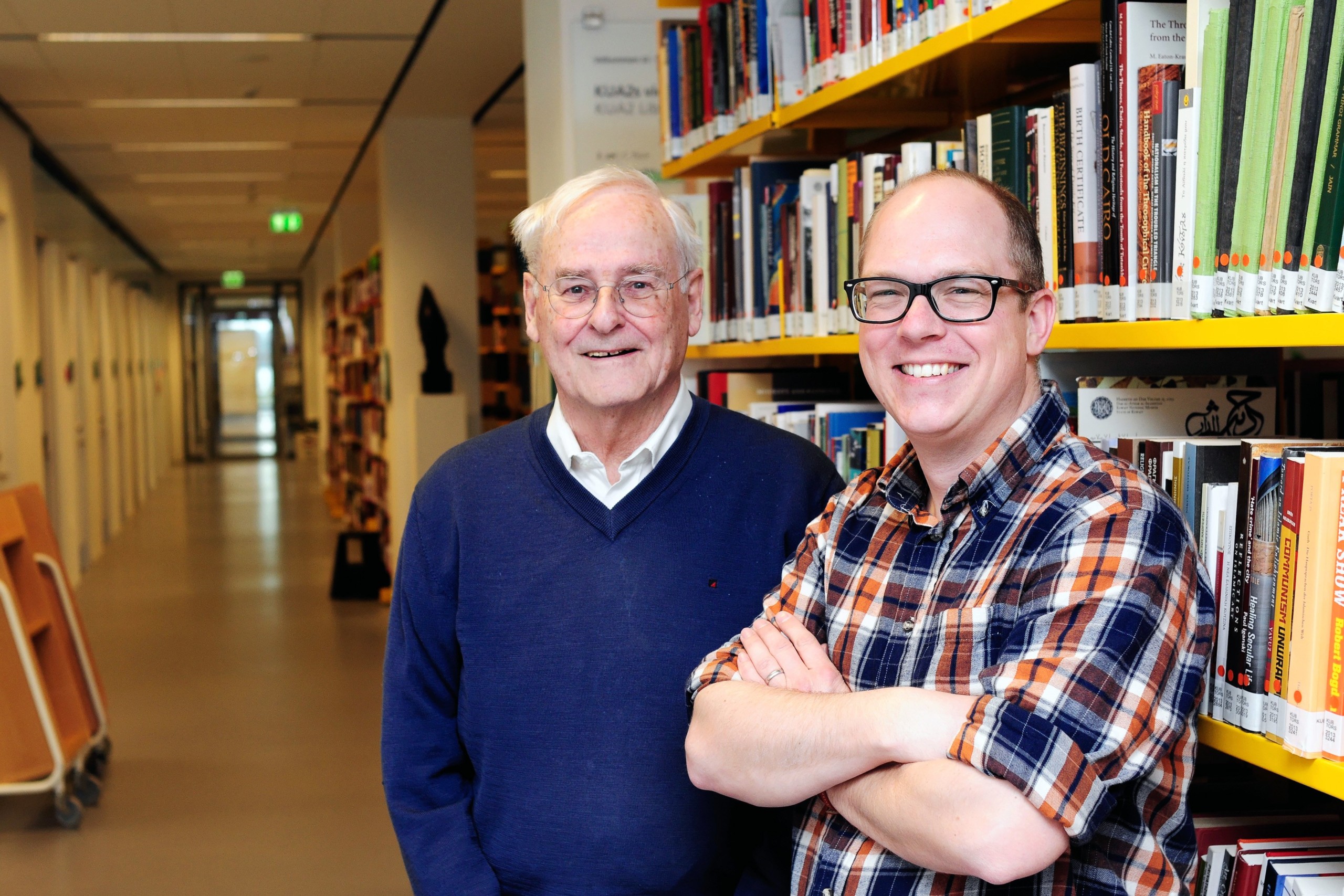 SPÆNDTE - Peder Mortensen til venstre, Tobias Richter til højre, på Institut for Tværkulturelle og Regionale Studier ved Københavns Universitet på Amager - tre til fire måneder inden deres afrejse til det vestlige Iran.