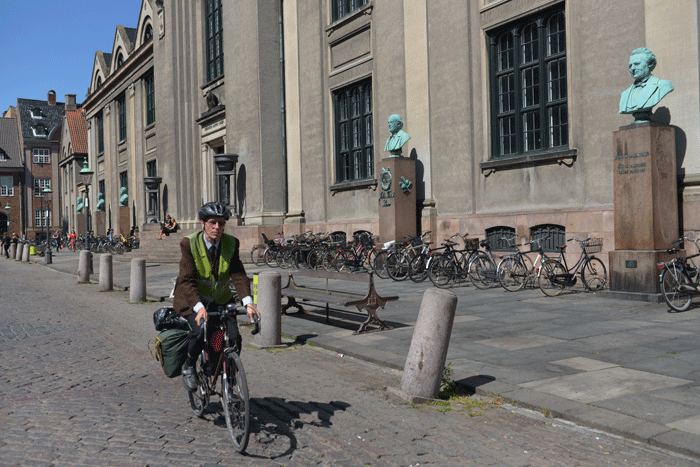 Alex McDowell passes the University of Copenhagen to end his epic ride