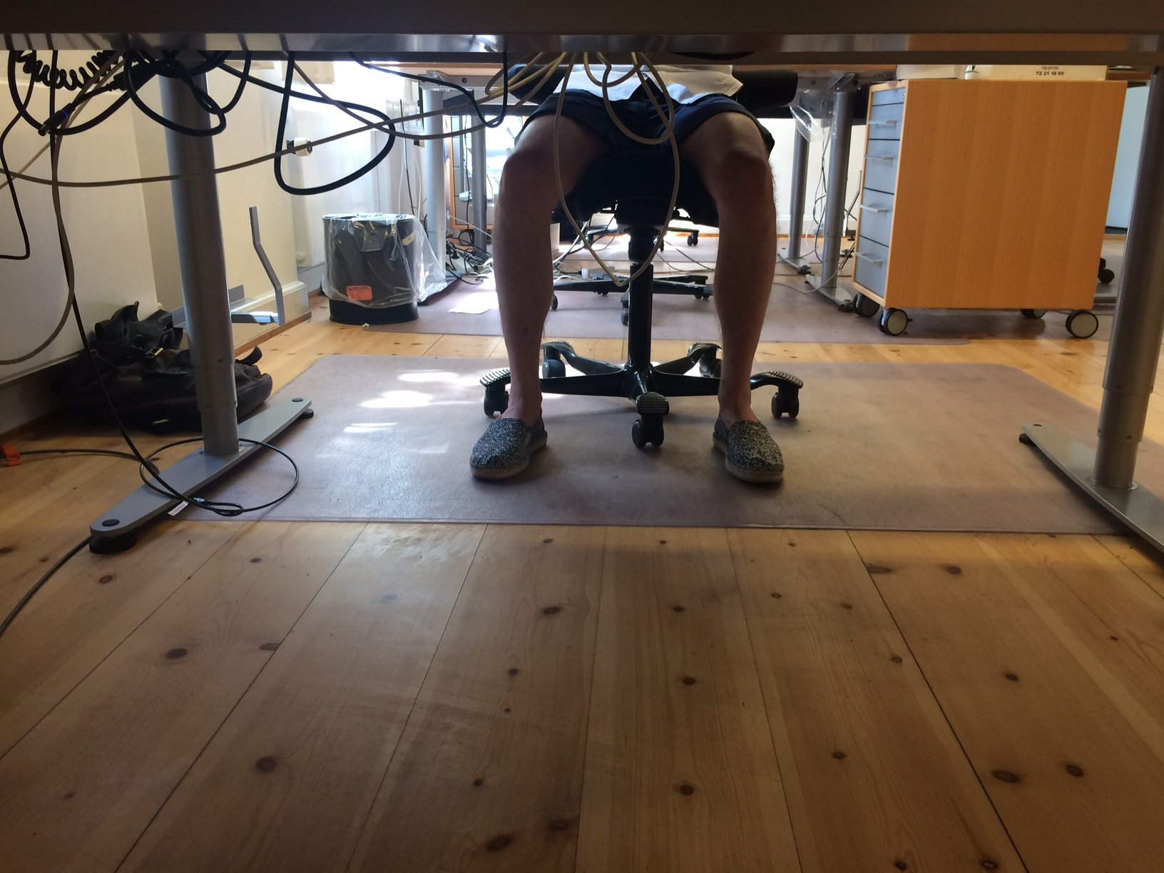 UNDER BÆLTESTEDET - Deres Udsendte tabte sin pen på gulvet og mødte dette syn.