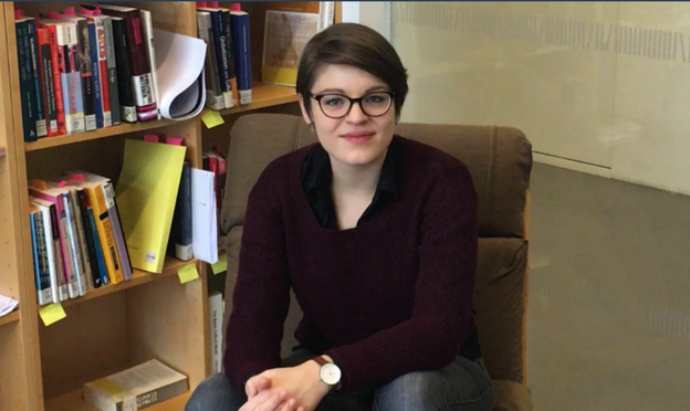 Sabrina Vitting-Seerup fra Institut for Kunst- og kulturvidenskab vandt 'Science Slam' på Folkemødet. 