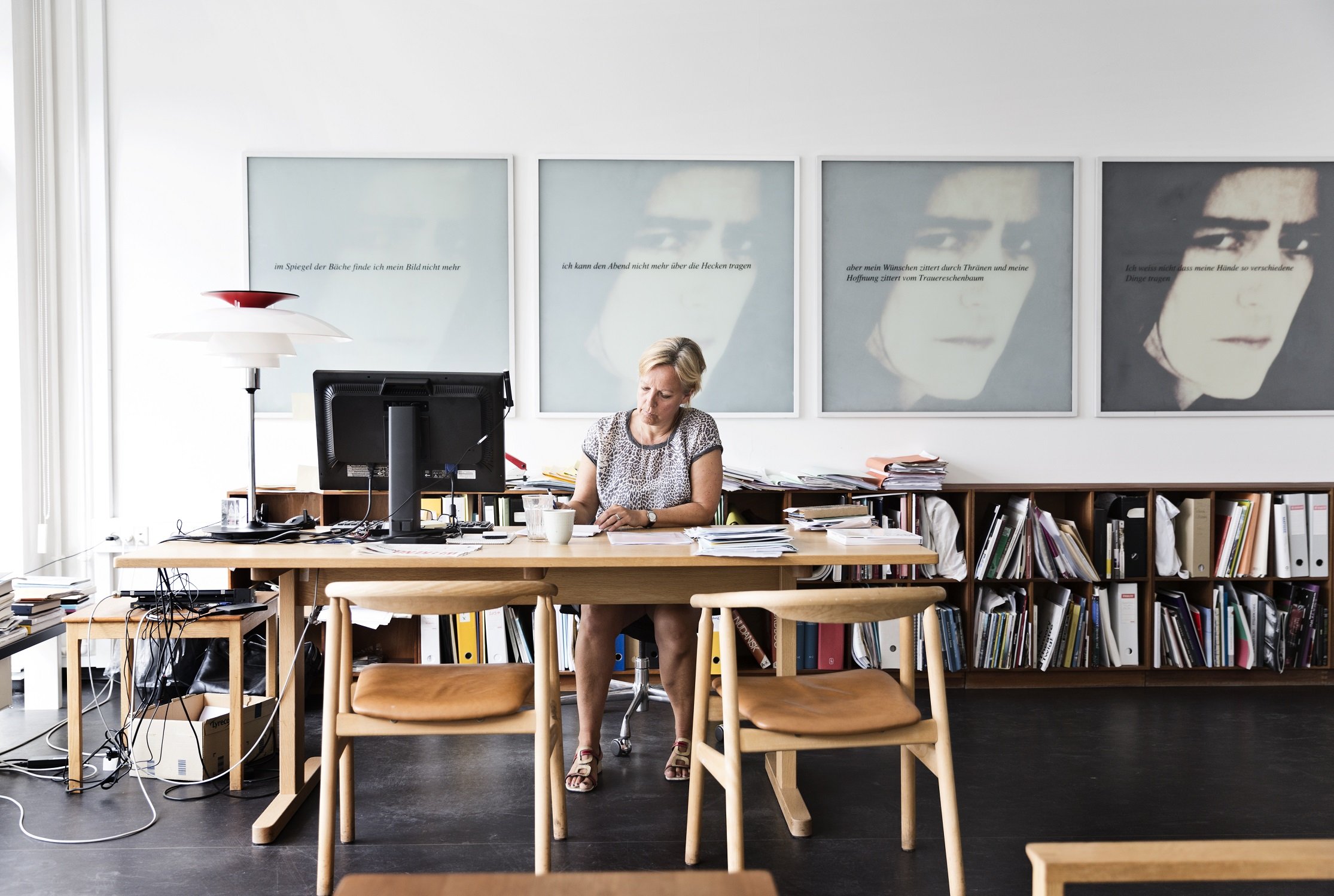 Institutleder Mette Sandby IKK på sit smukke kontor