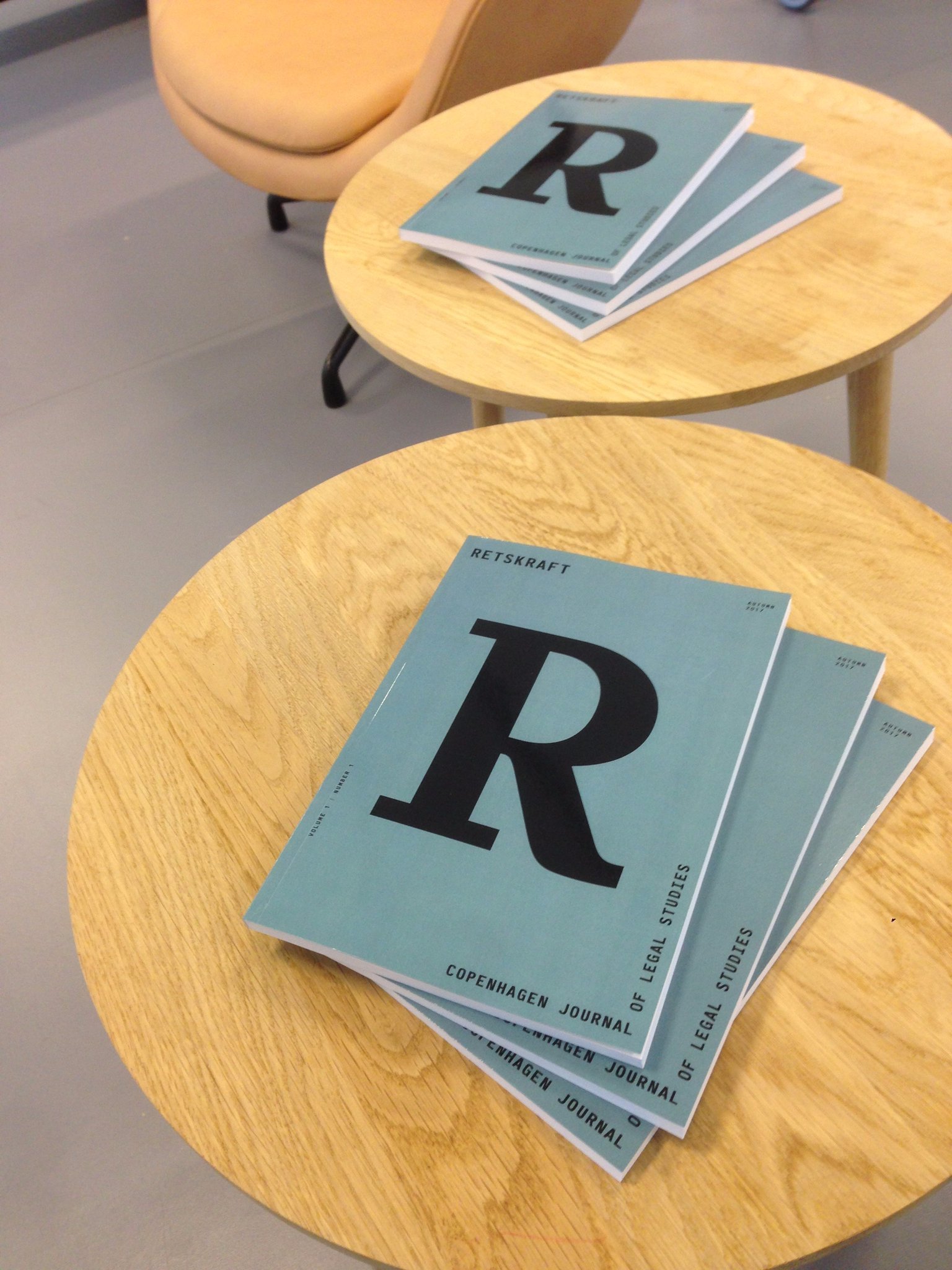 Første udgave af Retskraft.
