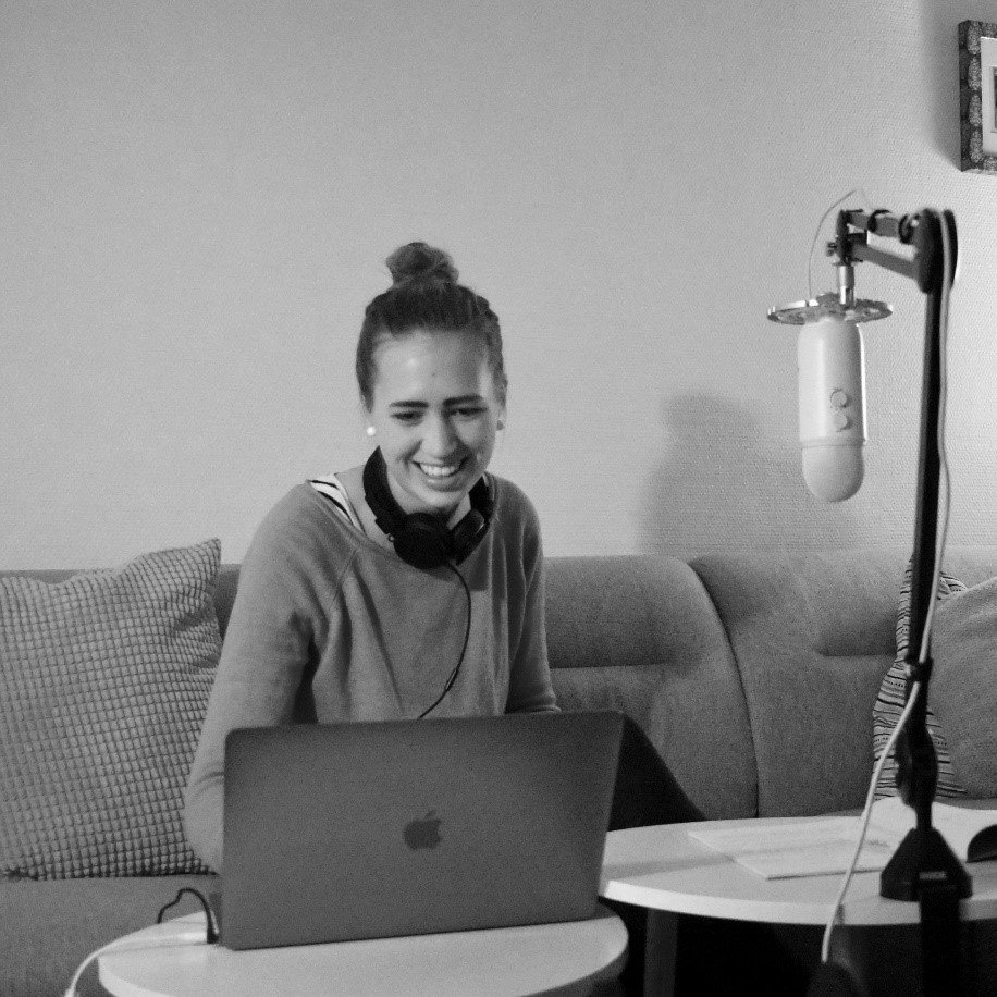 Stine Eiersholt in her home living room prepping for a recording 