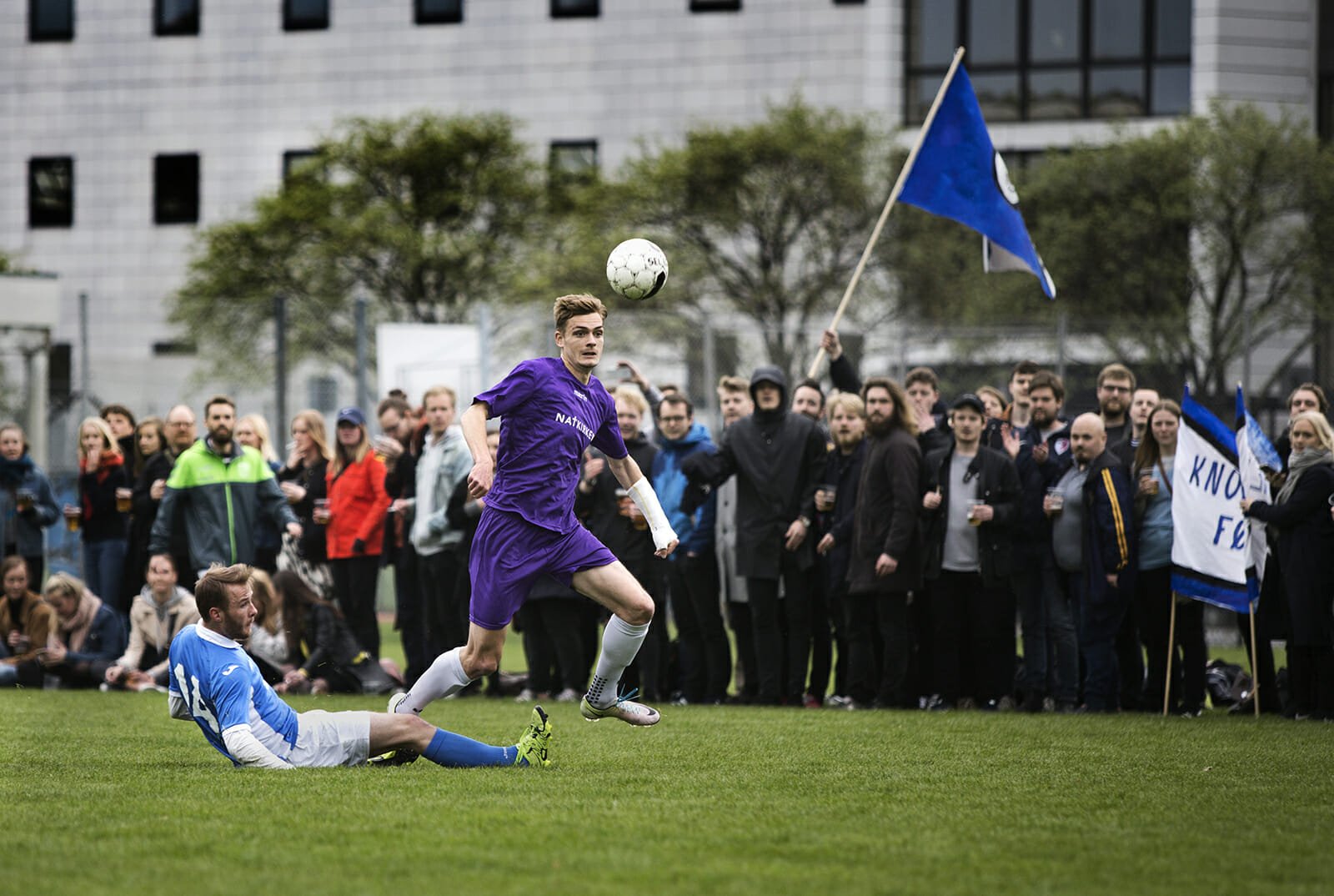 Ved turneringen i 2017 kunne Historie hæve pokalen oven på finalen ved Forårsfestivalen i maj. Holdet har således favoritværdigheden i årets dyst.