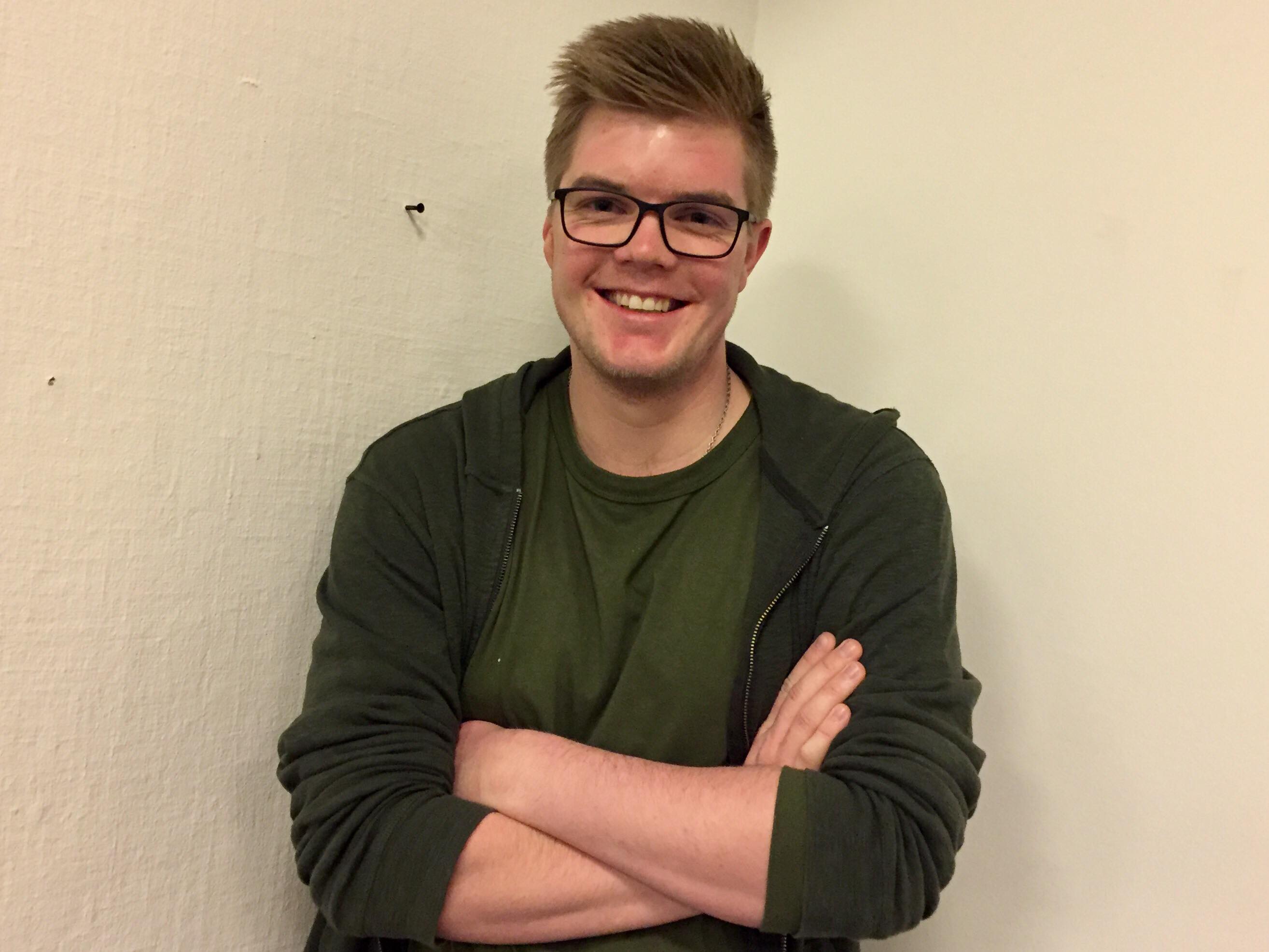 Malte Zachariassen læser kropssprogpsykologi.