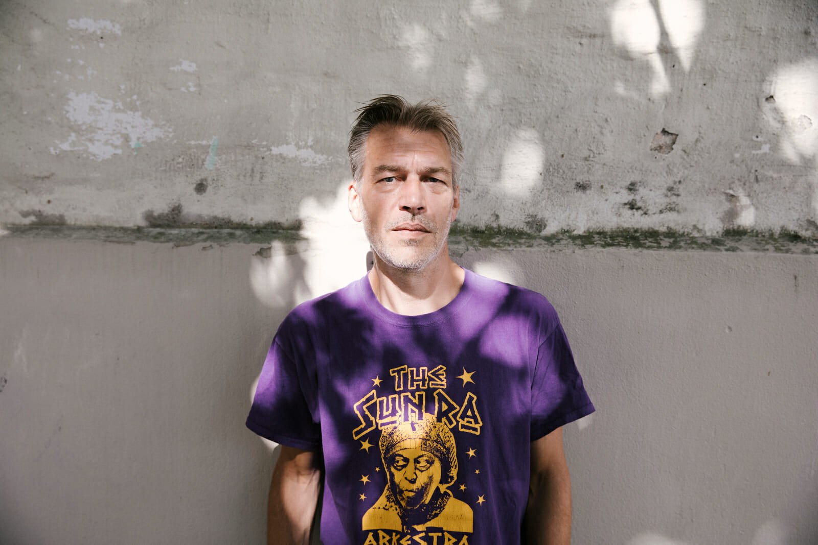 Erik Steinskog har siden 2009 været lektor i musikvidenskab på KU. Han forsker bl.a. i Erykah Badu og jazzmusikeren Sun Ra.