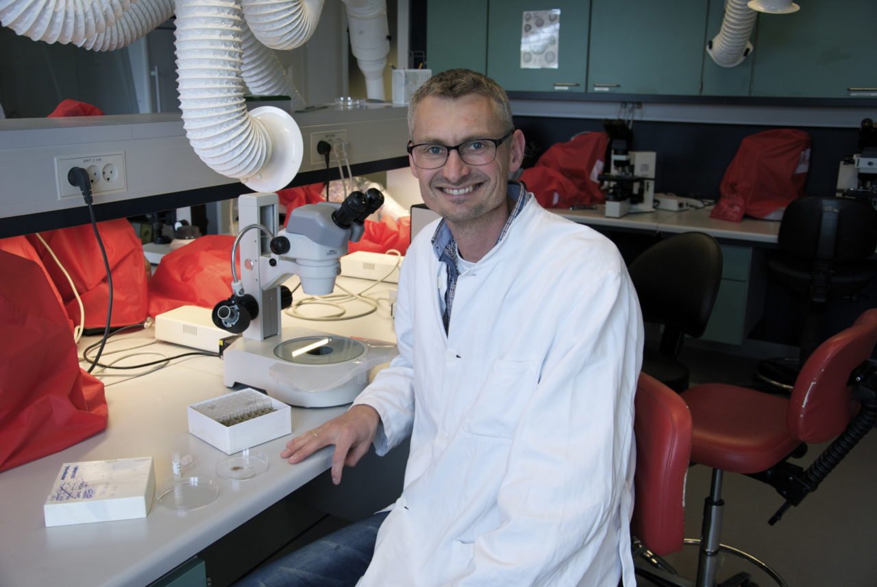 Peter Nejsum drak ormeæg og tog daglige fæcesprøver i parasitolgiens navn