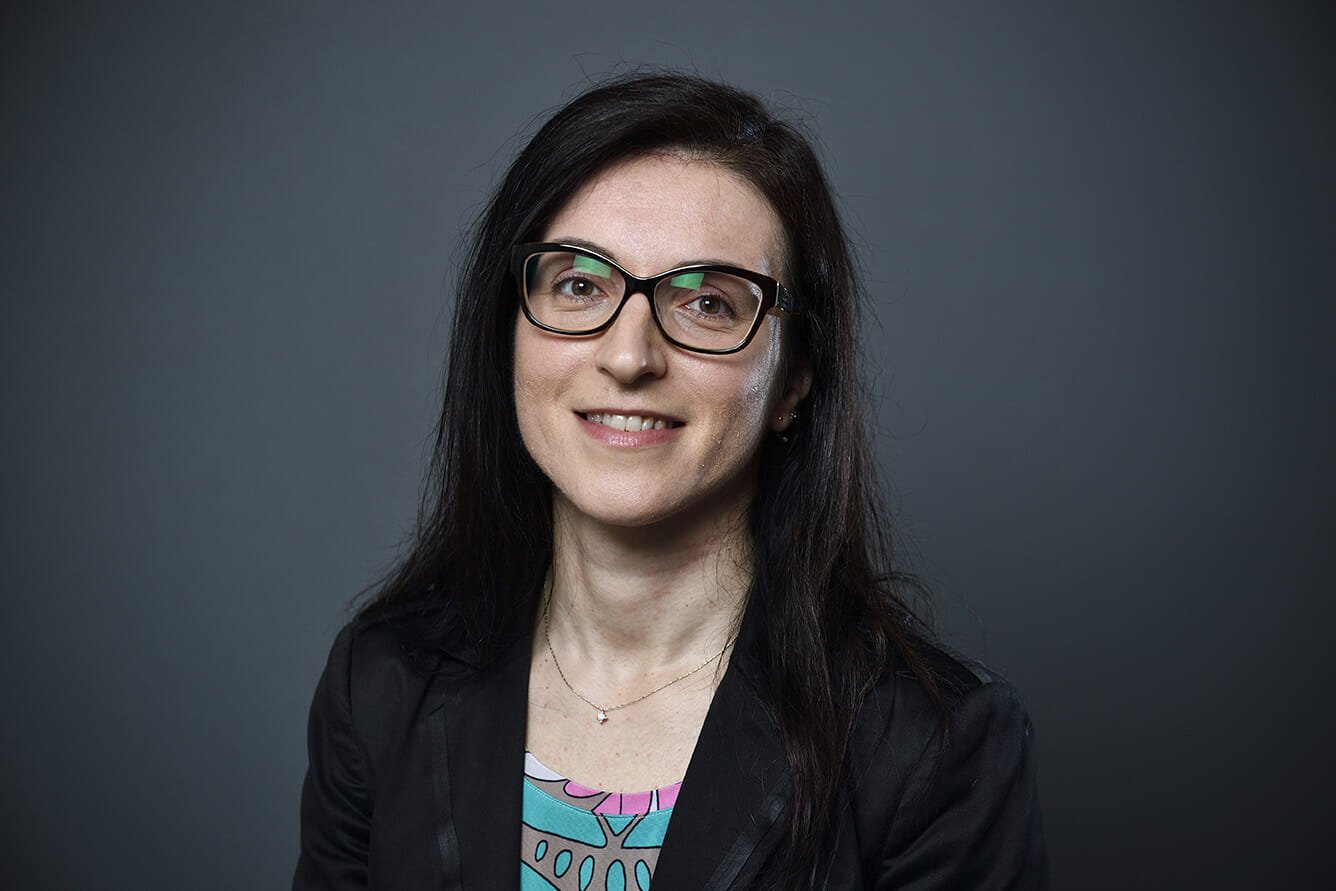 »Dette projekt vil fuldstændig ændre den måde hvorpå vi forstår kompakte astrofysiske objekter og vil bringe os et nyt skridt på vej mod forståelsen af livets opståen i universet,« siger Irene Tamborra.