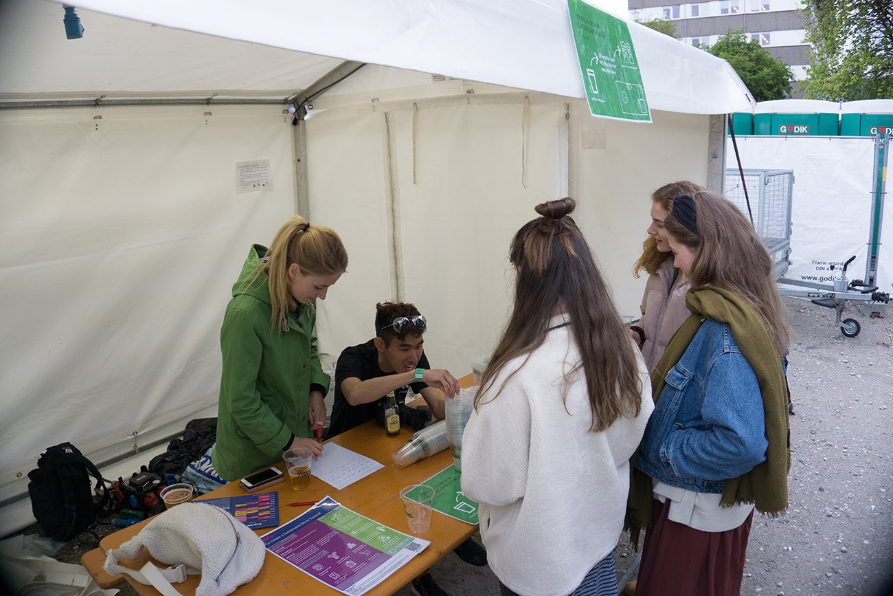 Der var relativt lav aktivitet ved boden, men det er naturligvis også en opgave at opsnappe 25 plastik-kopper.