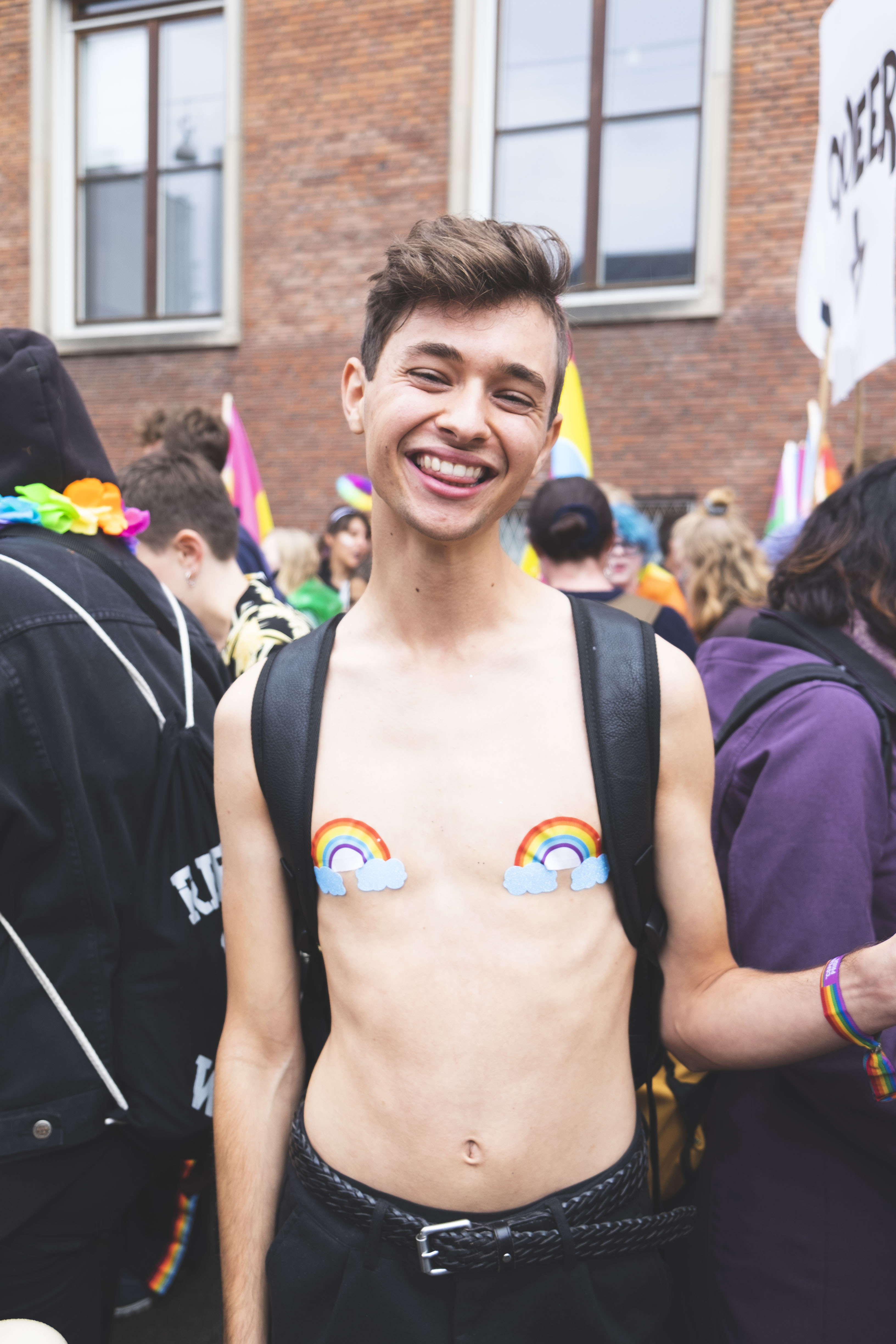 For Thomas er det vigtigt, at universitetet deltager i paraden