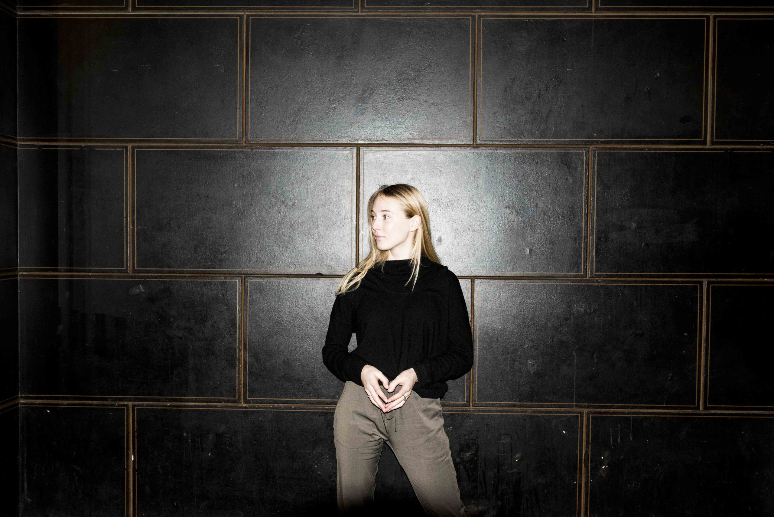 Det er ikke altid rart at gå på universitetet, men det er heller ikke meningen, siger Cille Hald Egholm, der er læser statskundskab på Københavns Universitet.