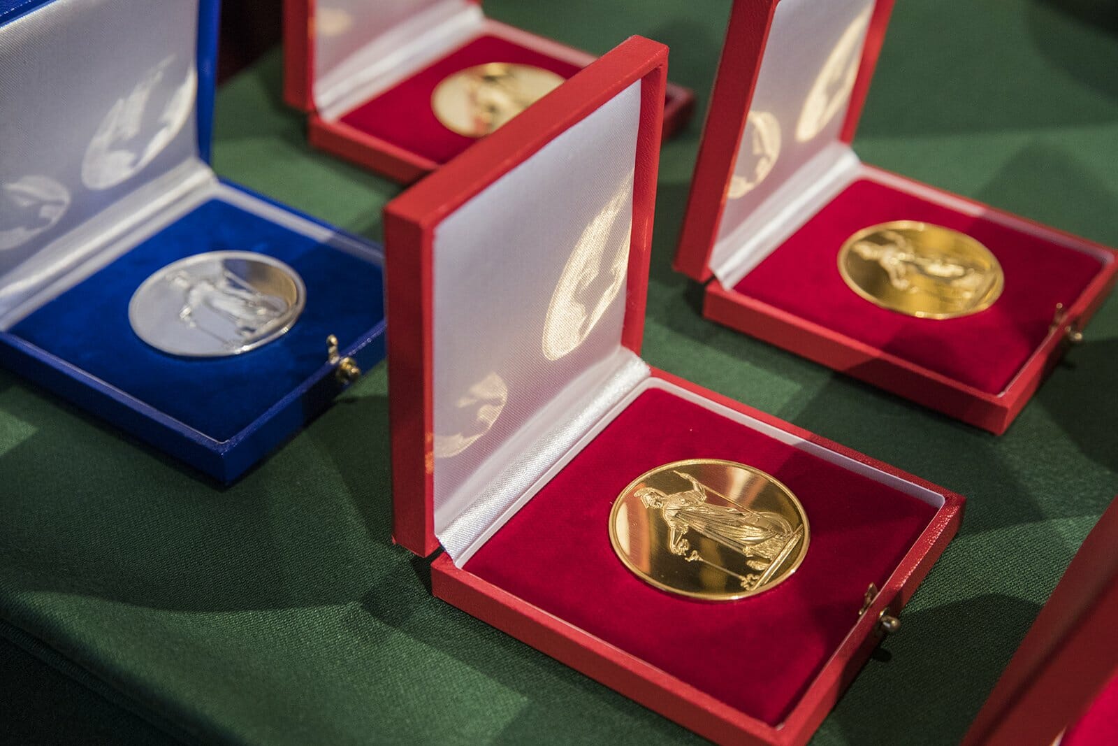 Københavns Universitets guld- og sølvmedaljer.