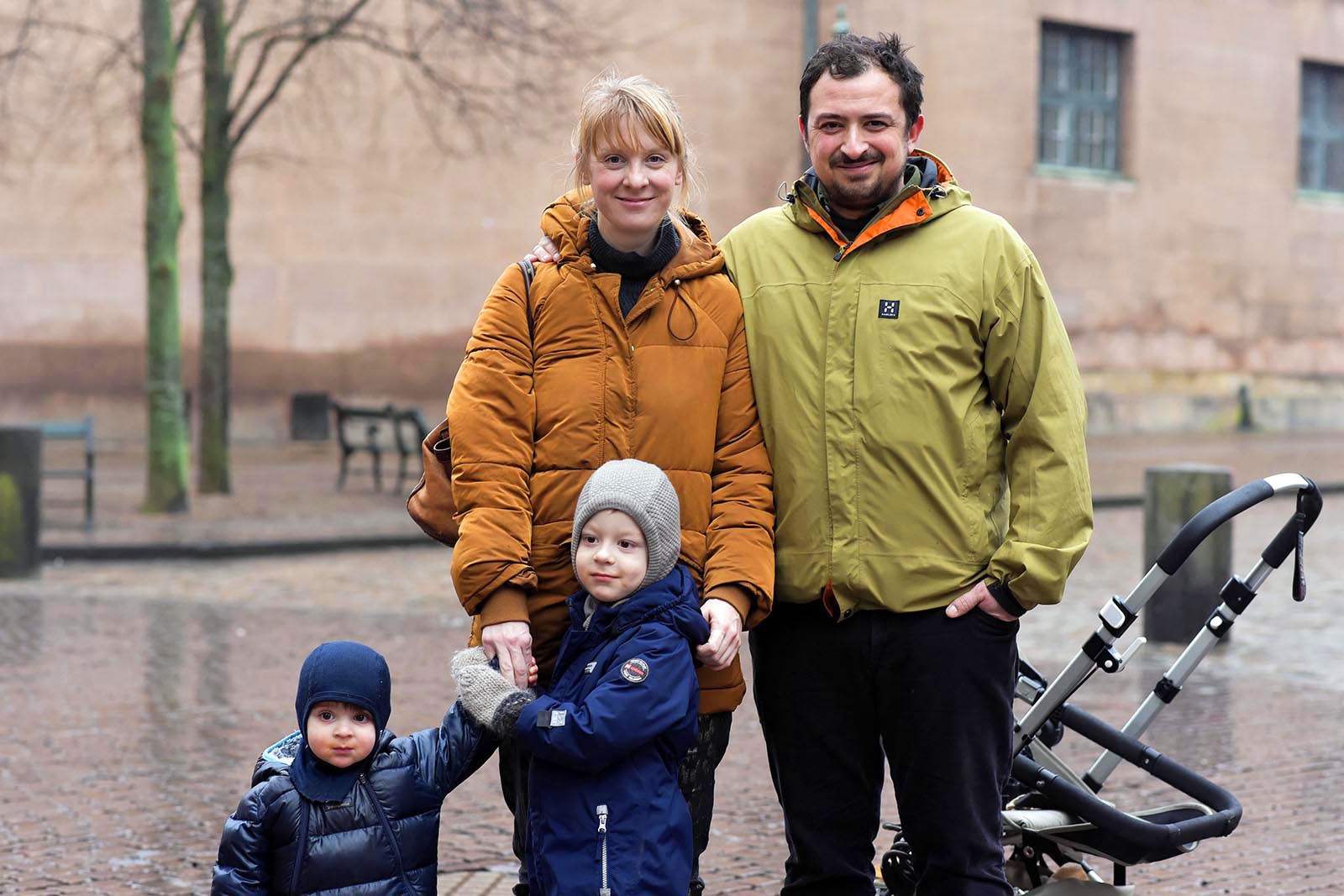 Sidsel Rud and David Pelesic with their two children Elliott and Astrid.
