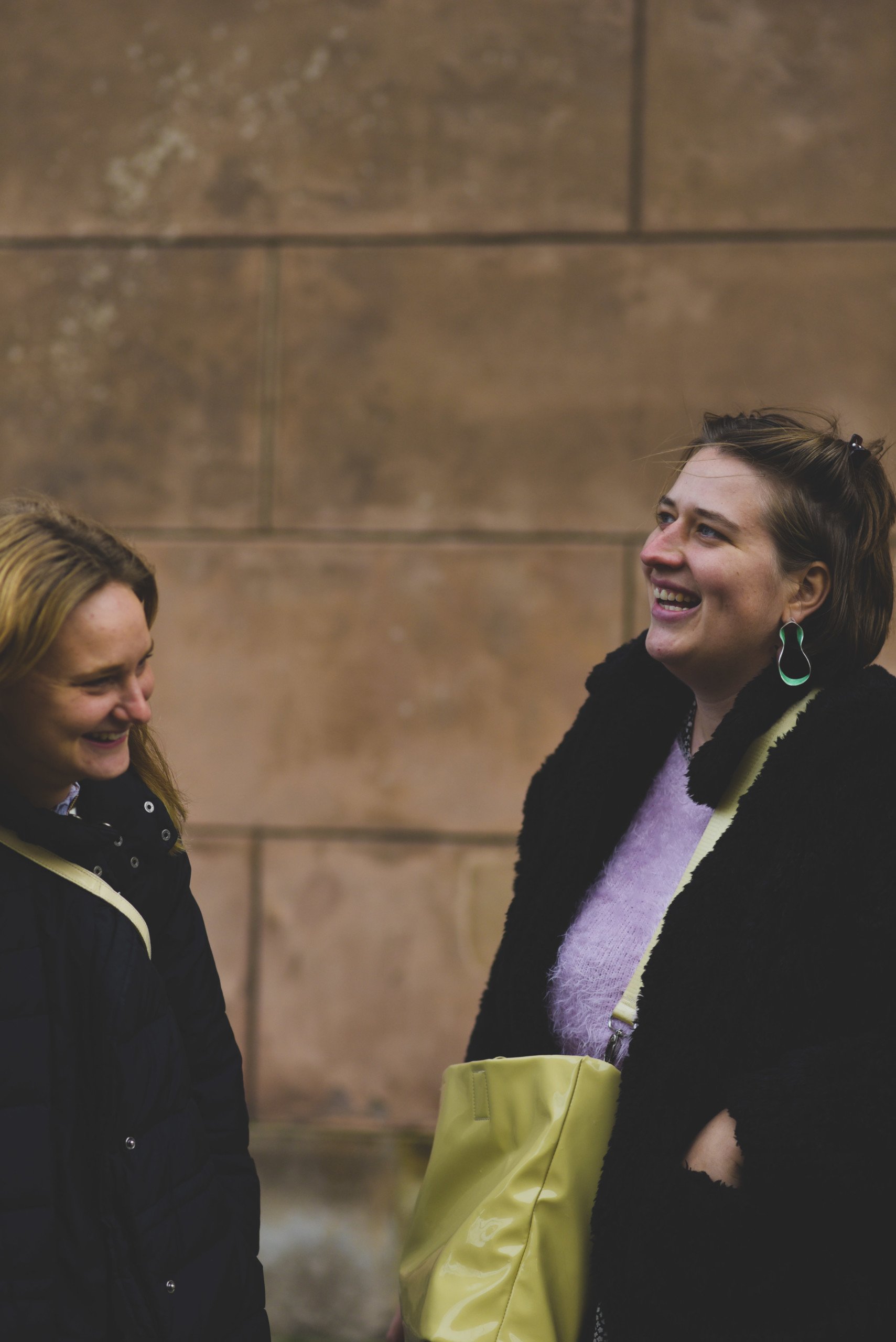 Hverken Anna-Oline Grarup Hertz eller Mette-Marie Nørlev vil betegne det som særlig konstruktivt at kalde nogen for eksempelvis racist, privilegieblind eller transfob.