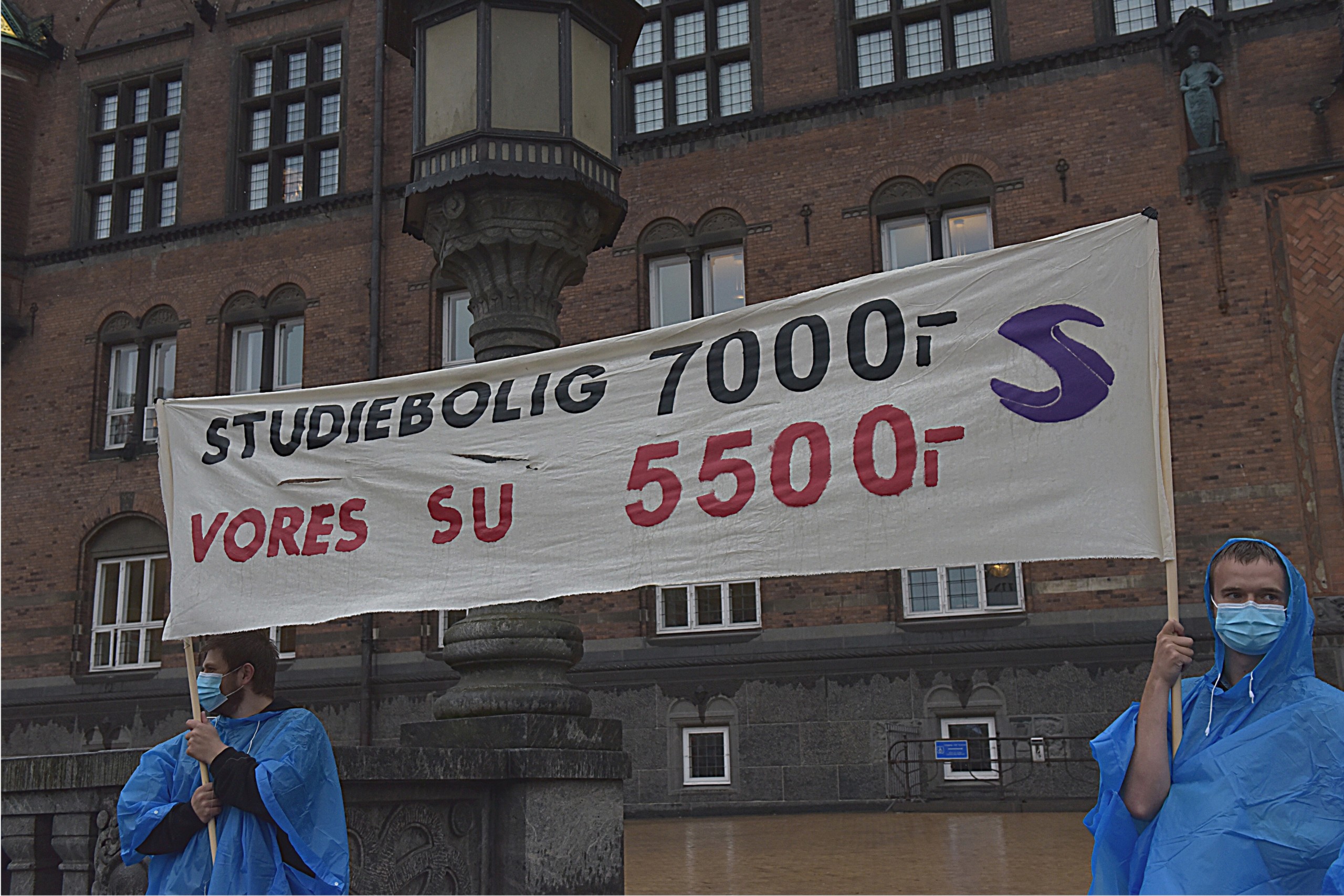 Ifølge Danske Studerendes Fællesråd bør huslejen på en studiebolig ideelt være en halv SU.