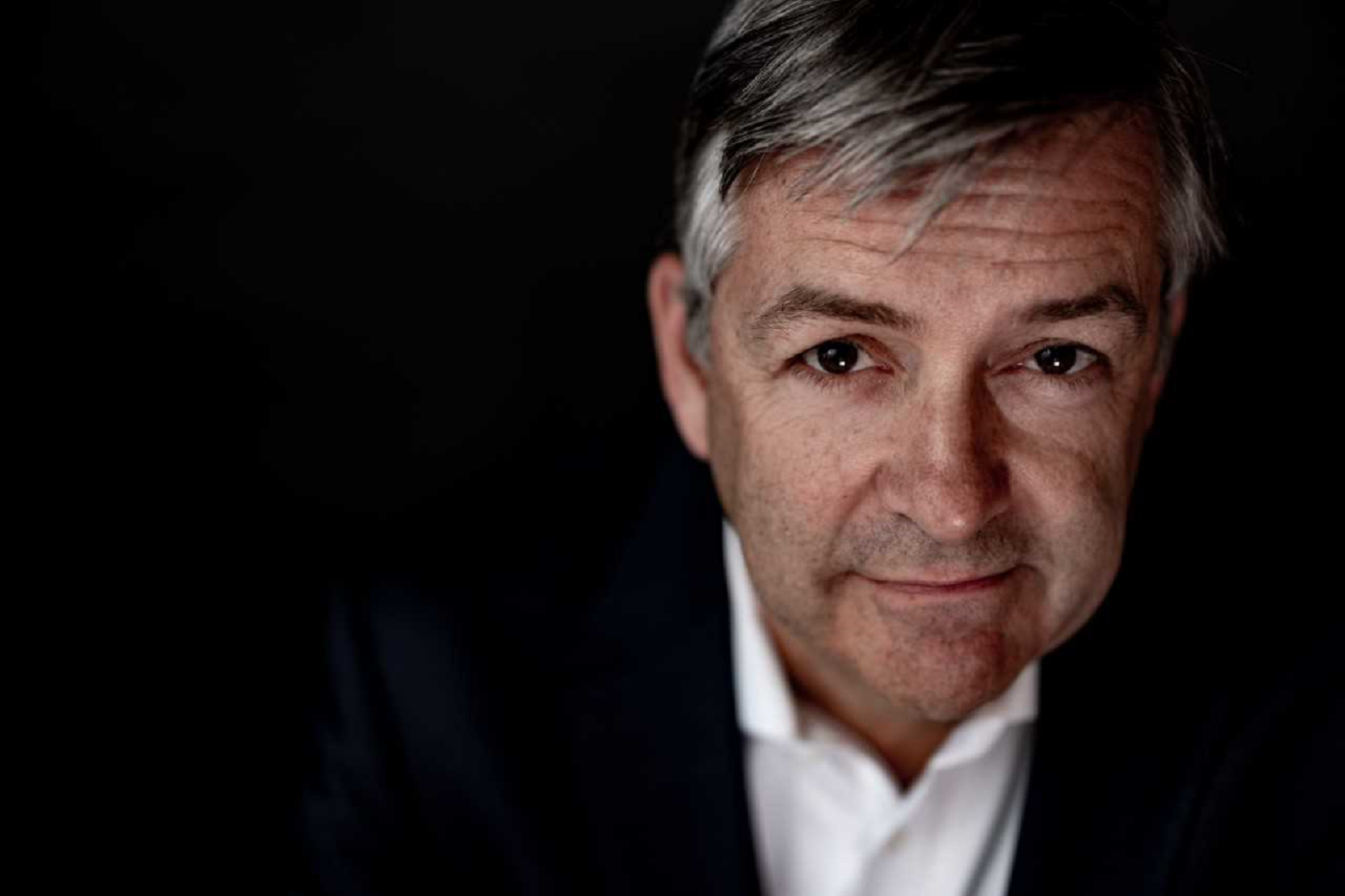 »Jeg tror det er rigtig godt, at man høfligt, men bestemt presser til de svære samtaler,« siger grundlægger af netværket Robert Quinn.