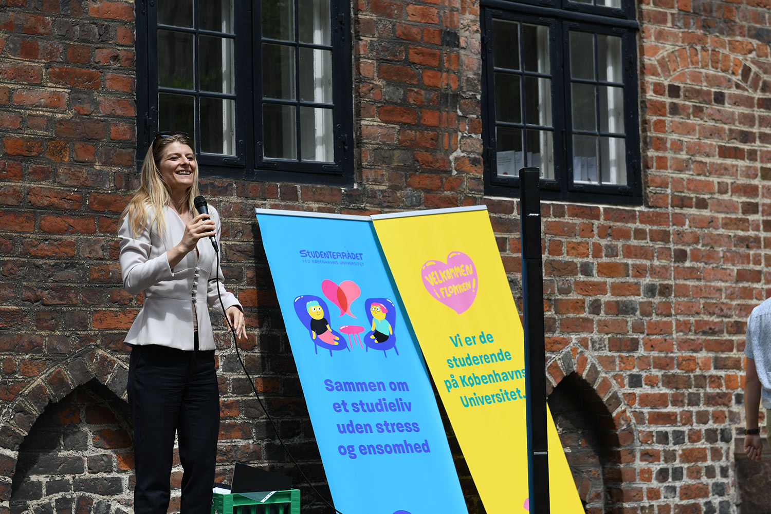 Uddannelses- og forskningsminister Ane Halsboe-Jørgensen (S) holder tale for de studerende.