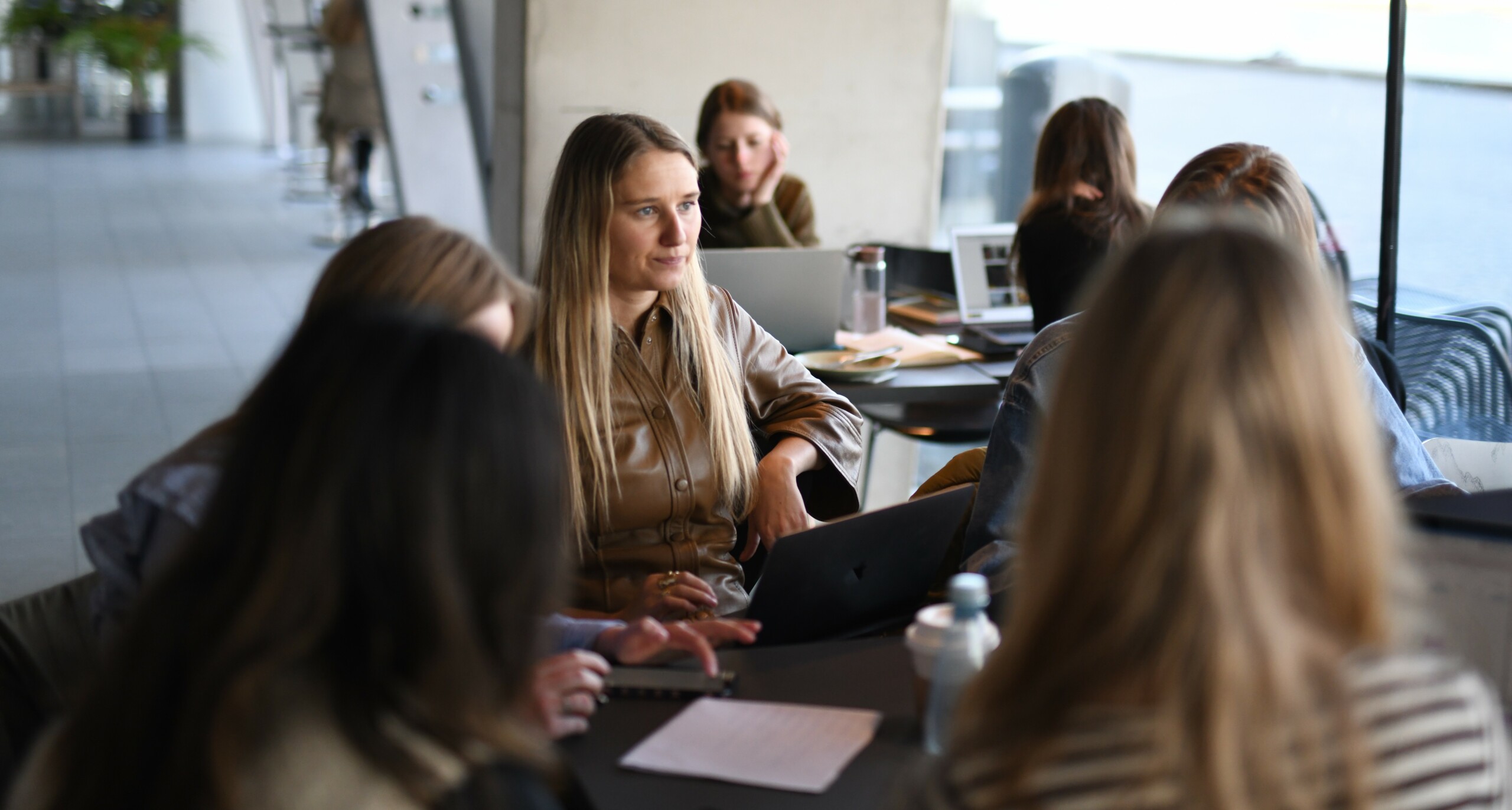Der er meget, der skal drøftes på dagens møde. 
