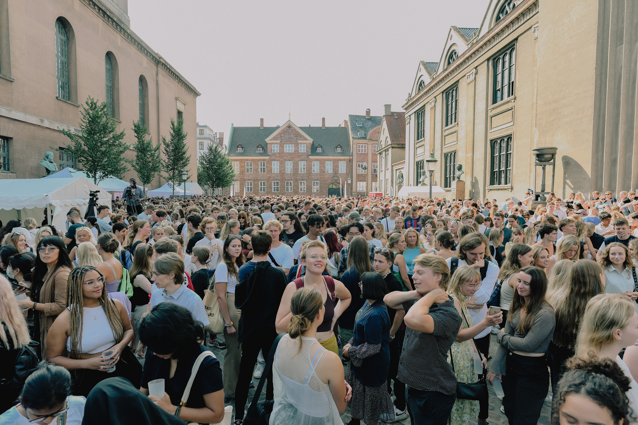Fremover skal KU byde færre nye bachelorstuderende velkommen. Arkivfoto fra immatrikulation 2022.