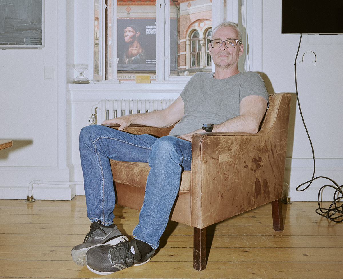 Eske Willerslev elsker bling, men han har også et »indre pokalskab«. Han konkurrerer og samler på sejre og fremhæver fx over for Uniavisen, at han fik sin MBA-årgangs højeste gennemsnit. »Jeg plejer at sige, at jeg har høj selvtillid men lavt selvværd. Det er blevet bedre med årene, men jeg har et stort behov for bekræftelse, og det er ikke kun ynkeligt. For mig er det en stærk drivkraft, som har betydet, at jeg har opnået de videnskabelige resultater, jeg har.«