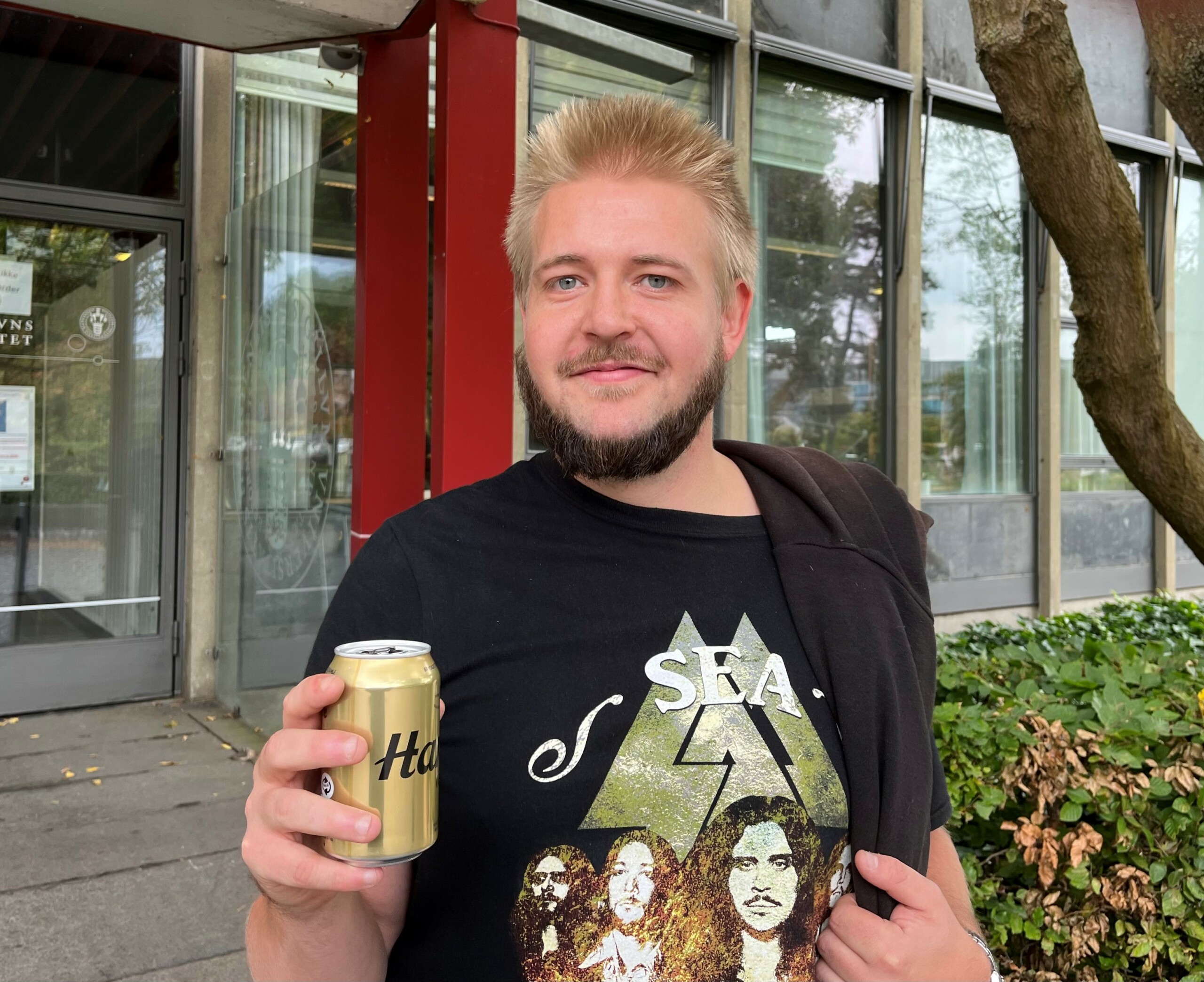 Stefan Warthegau er forskningsassistent på Kemisk Institut