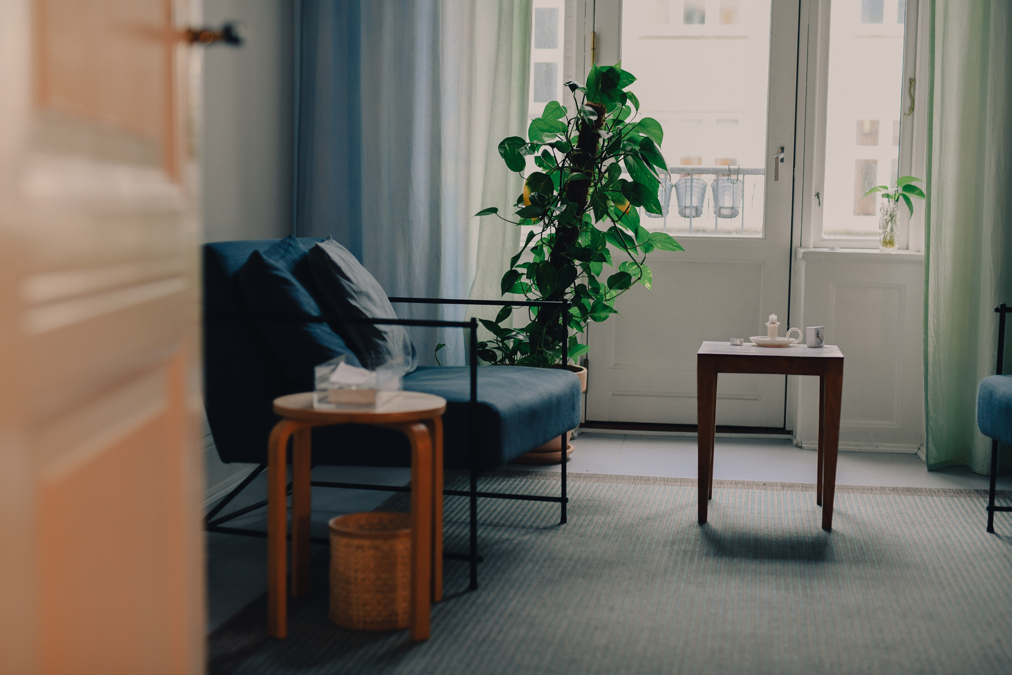 Avilius har tre terapirum til enkelt-sessioner og et rum til gruppeterapi. 