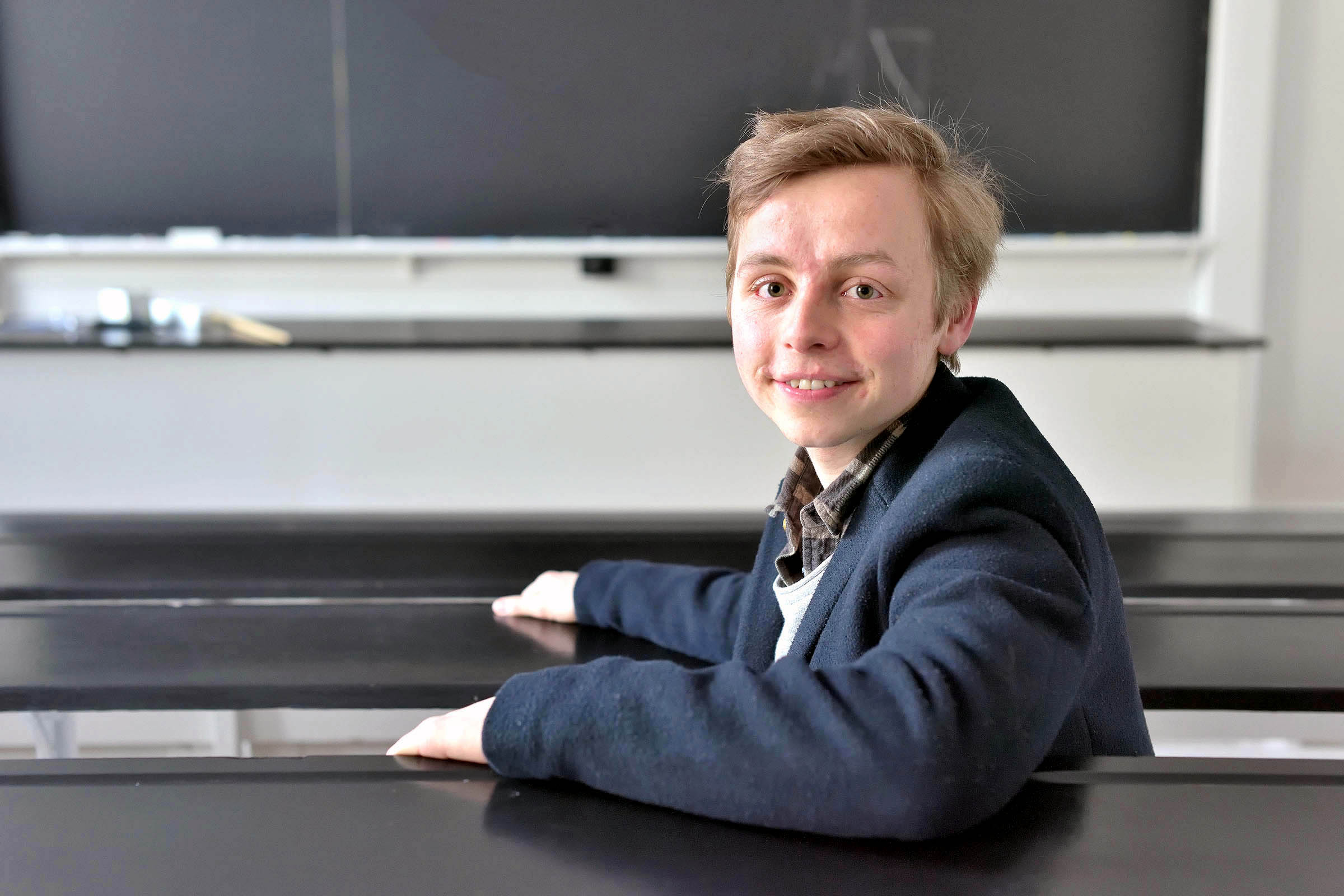 Som 23-årig anførte Albert Sneppen et forskerhold på Niels Bohr Institutet, der vendte op og ned på videnskabens hidtidige forståelse af stjernerne uden for vores galakse, Mælkevejen.