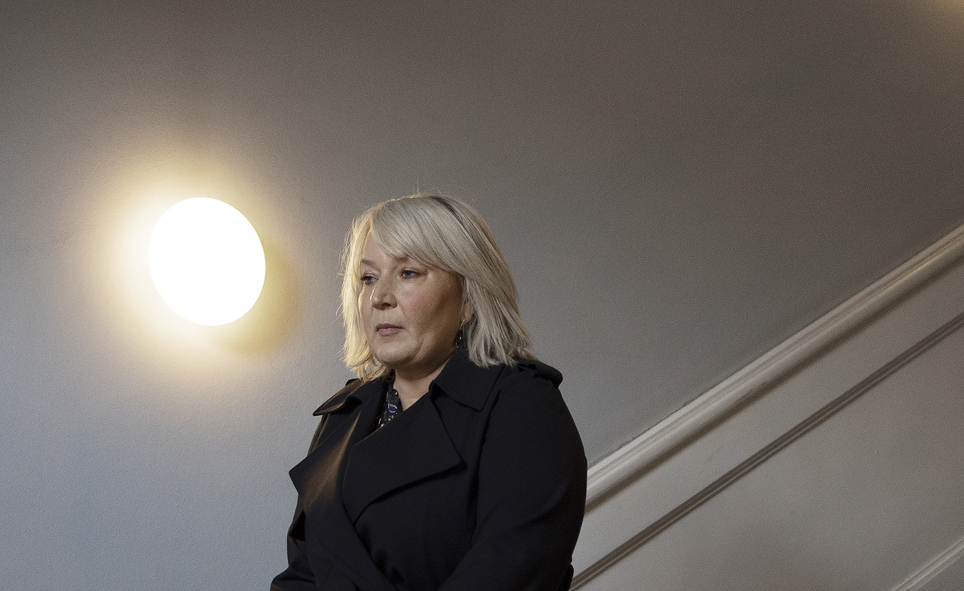 Uddannelses- og forskningsminister Christina Egelund (M) har gentagne gange været kaldt i samråd for at svare på kritiske spørgsmål i Bangladeshsagen.