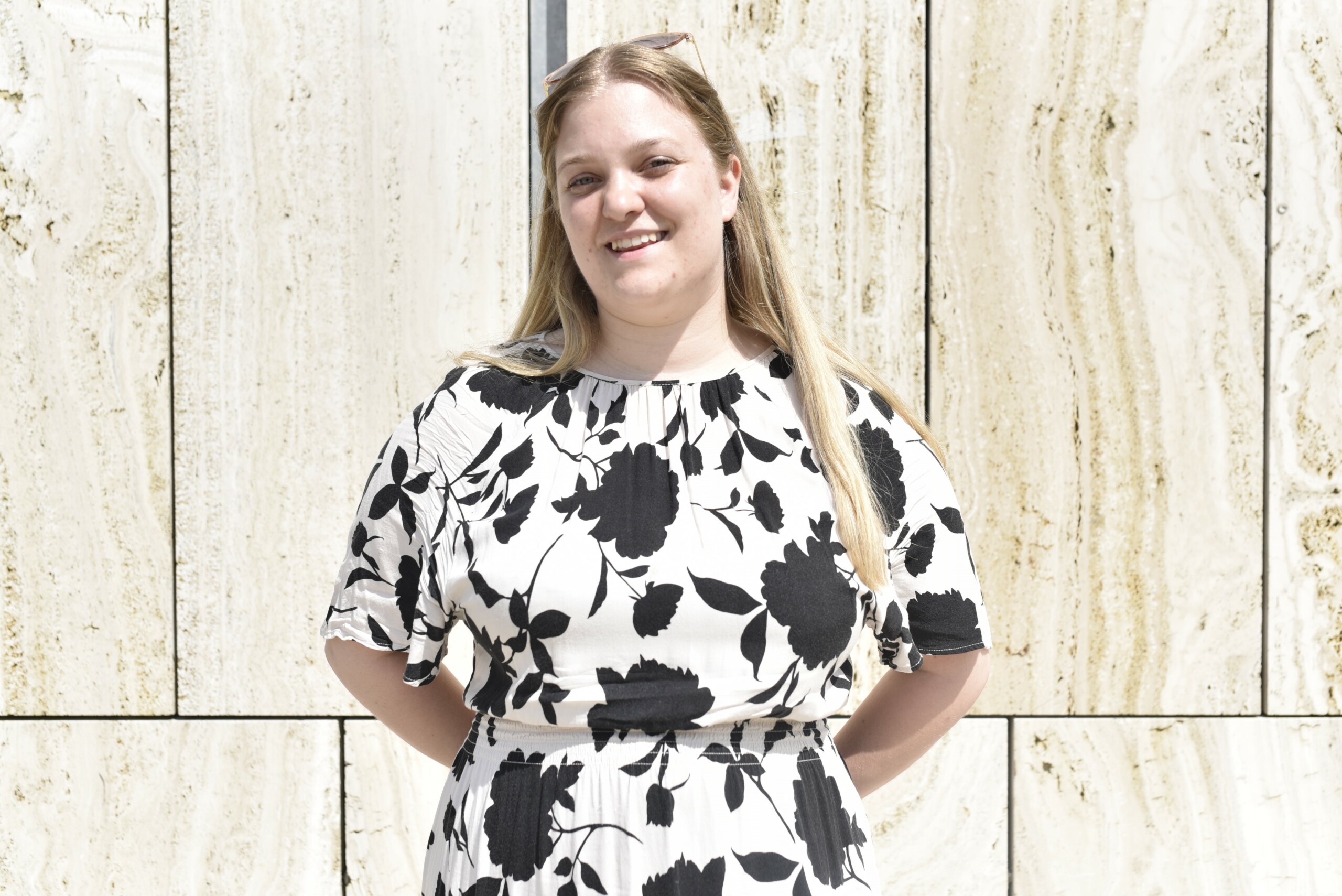 Ida Lynge Hansen er 23 år og studerer en bachelor i pædagogik. Hun har ikke taget SU-lån og sparer i stedet på cykel, tandlæge og biografture.