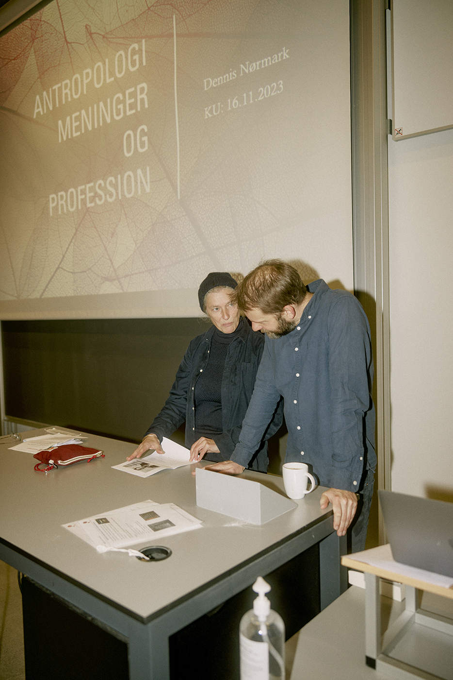 Her colleague in anthropology Dennis Nørmark is one of many guest teaching staff that Cecilie Rubow brings in to show her students that there are many different ways of working with the subject.