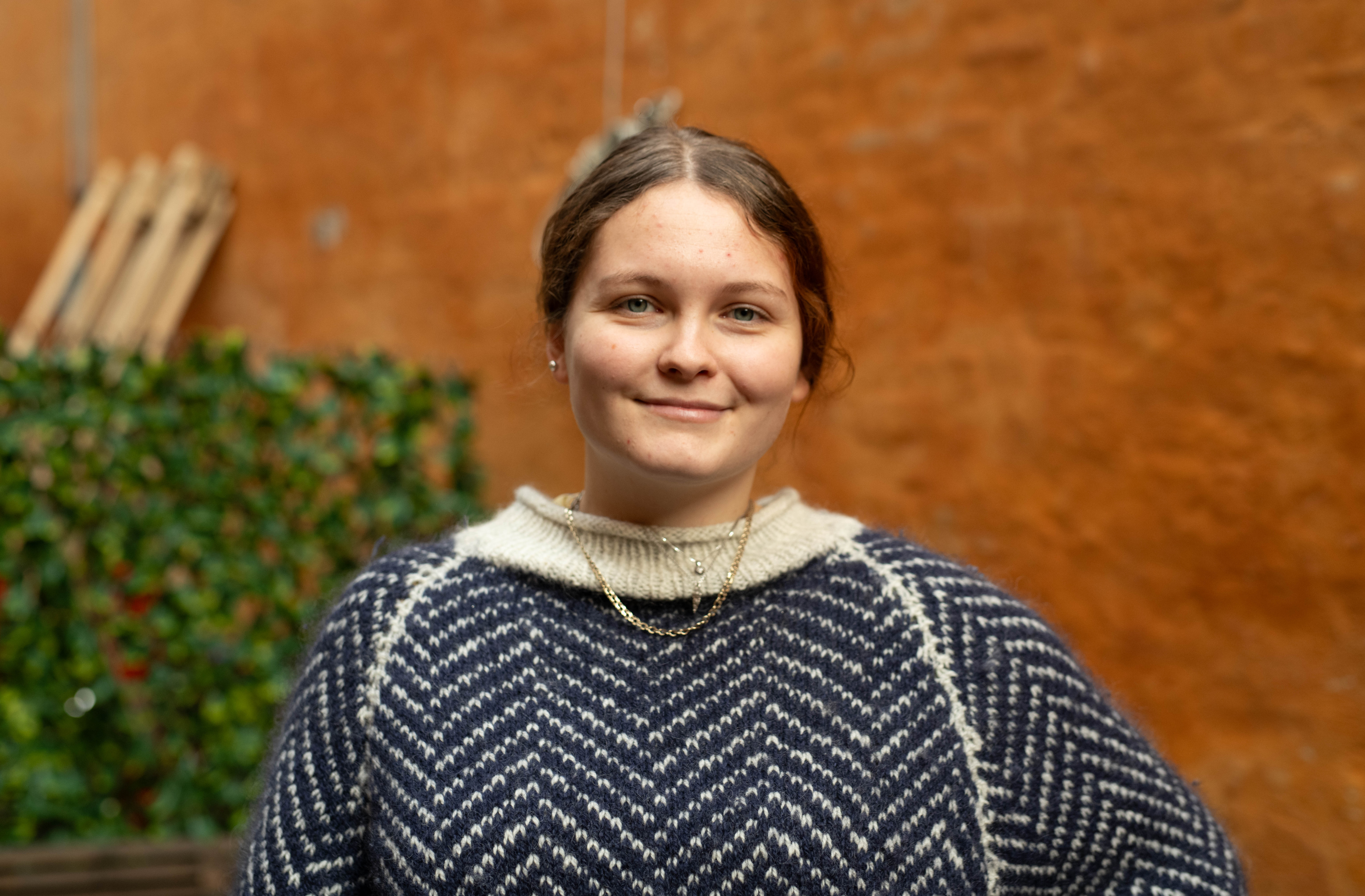 Signe Berner vil gerne repræsentere de studerende i KU’s bestyrelse: »Det første jeg vil gøre, hvis jeg bliver valgt, er at tage en dyb indånding.«