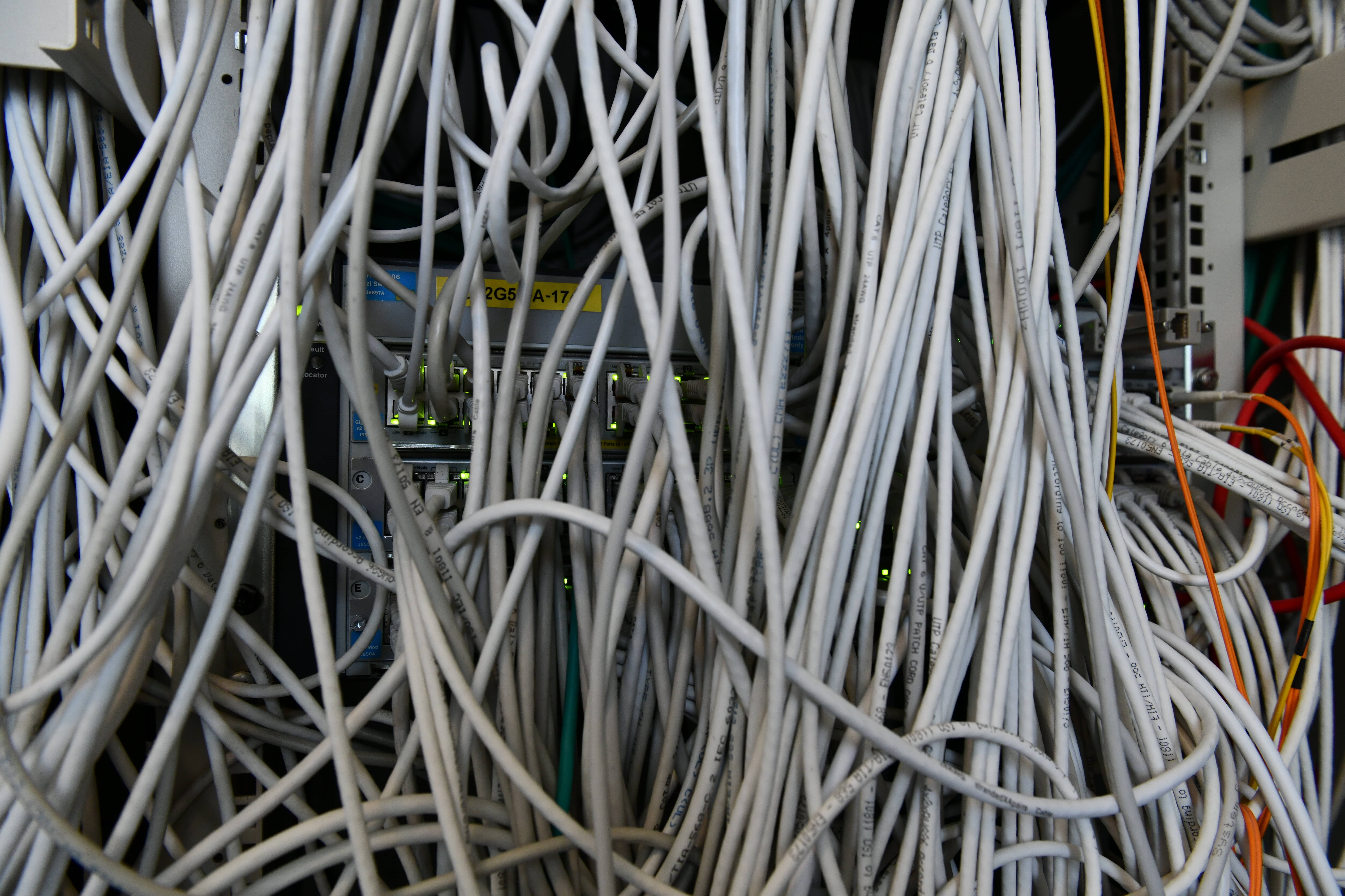 Det var en ansat, der opdagede den alvorlige fejl, som nu er blevet meldt ind til Datatilsynet. På billedet ses en af universitetets mange computerservere.