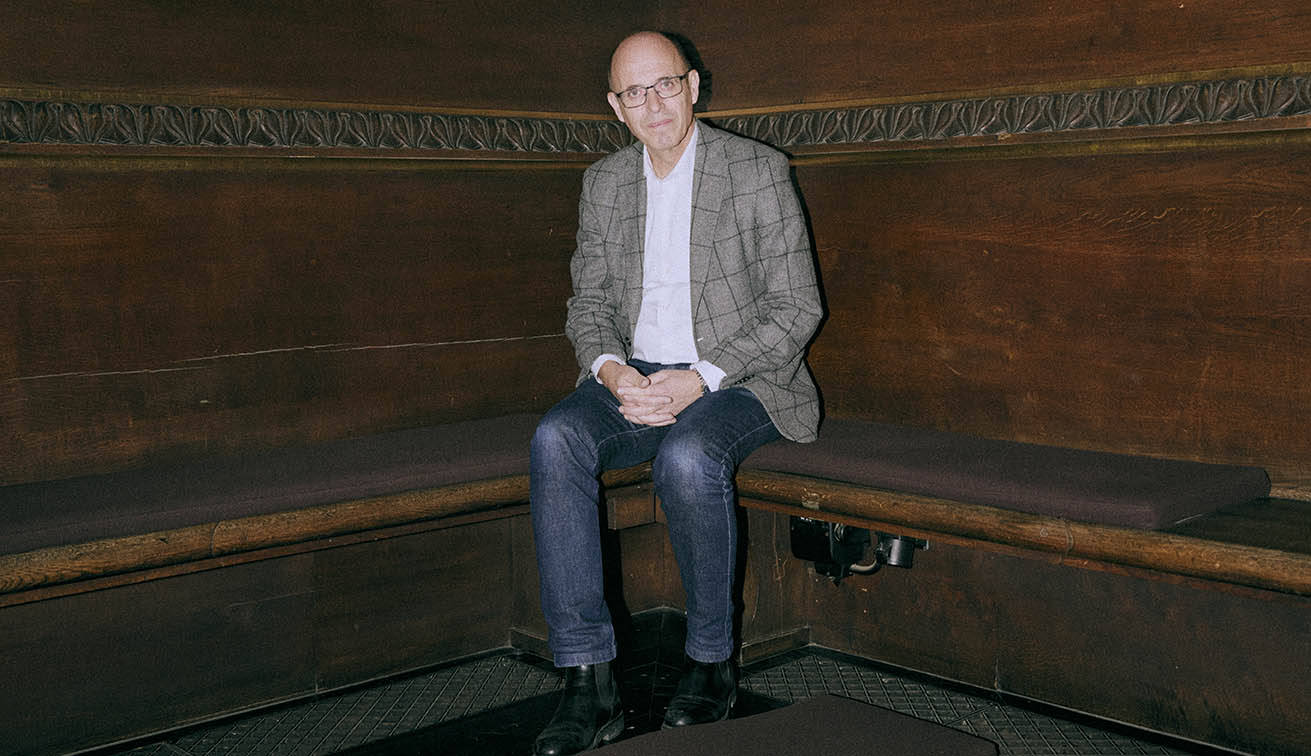 »Forskerne bestemmer selv, hvem de samarbejder med,« siger Henrik C. Wegener. »Det eneste, vi kræver af vores forskere er, at de holder sig på den rigtige side af loven.«