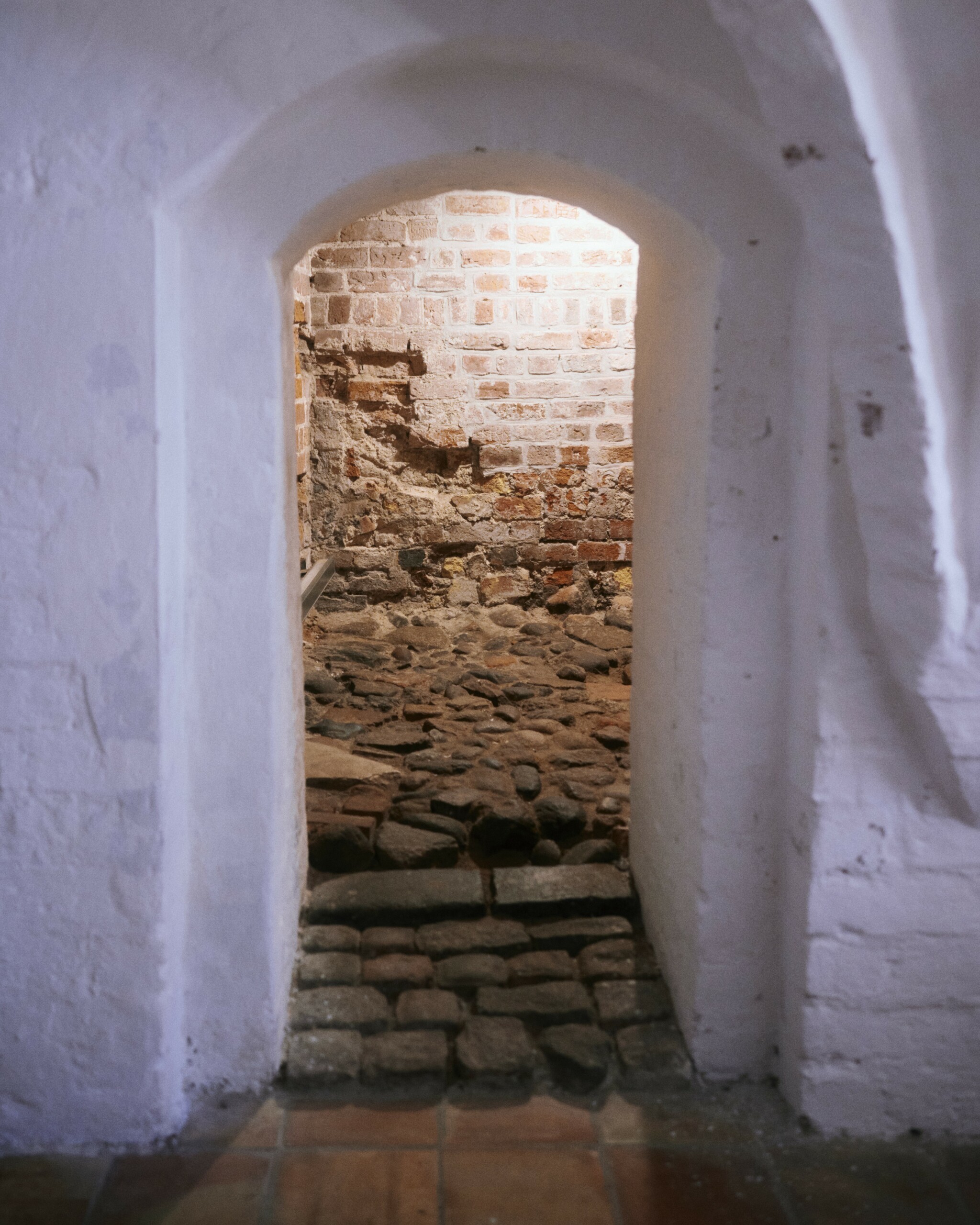 Et uhyggeligt kig ind i den gamle fangekælder. Her kunne studerende sidde i op til 14 dage alt efter forbrydelsen.