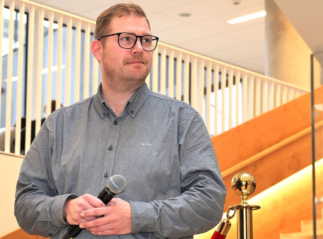 Jan Alexis Nielsen, institutleder på Institut for Naturfagenes Didaktik, har allerede haft sin daglige gang i den nye bygning i snart 4,5 år. Han glæder sig til de samarbejder på tværs af institutter, som den nye bygning efter planen skal indfri.