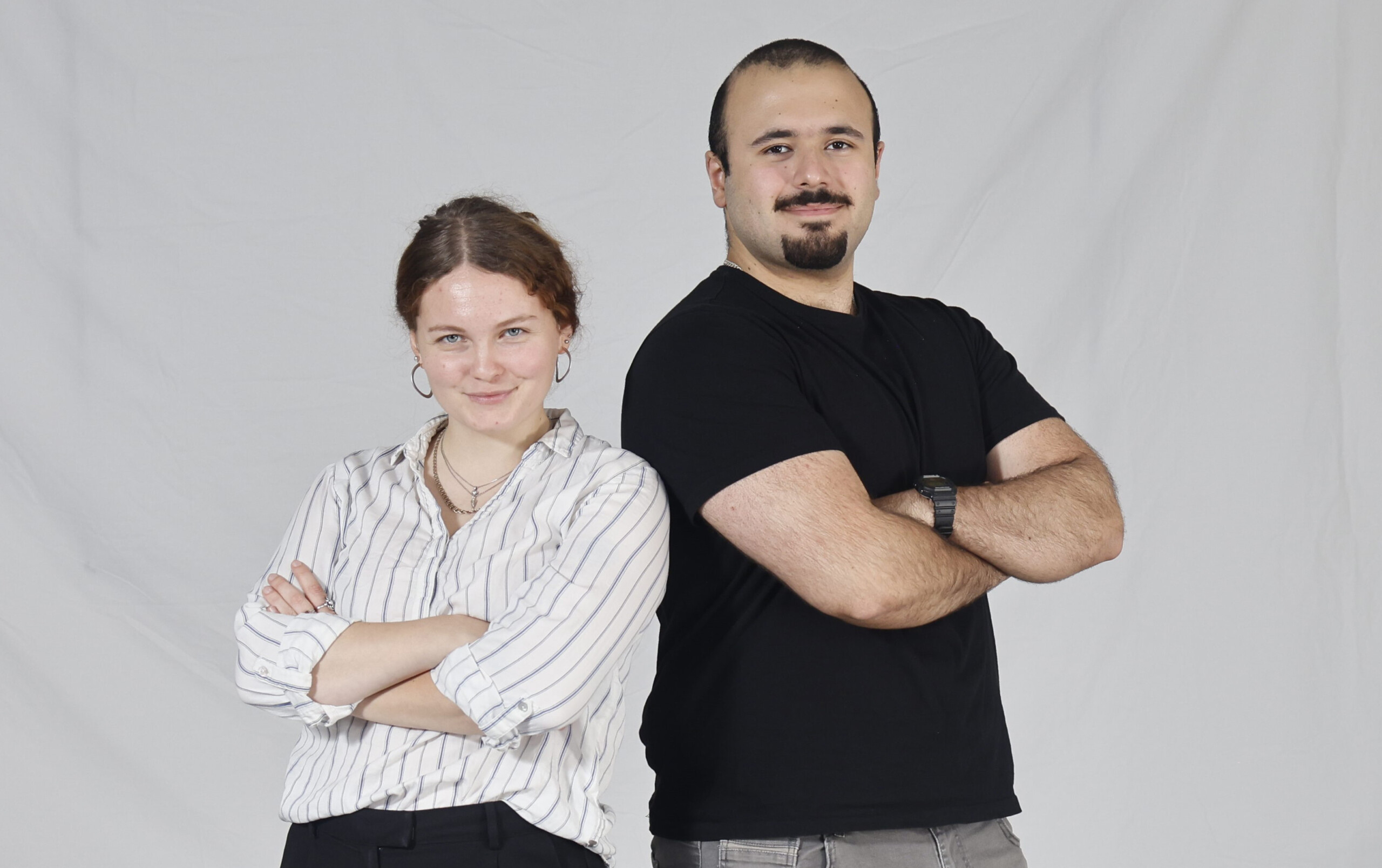 Fra venstre: Nuværende medlem af Universitetsbestyrelsen Signe Berner og spidskandidat til Universitetsbestyrelsen Dogukan Jesper Gür. 