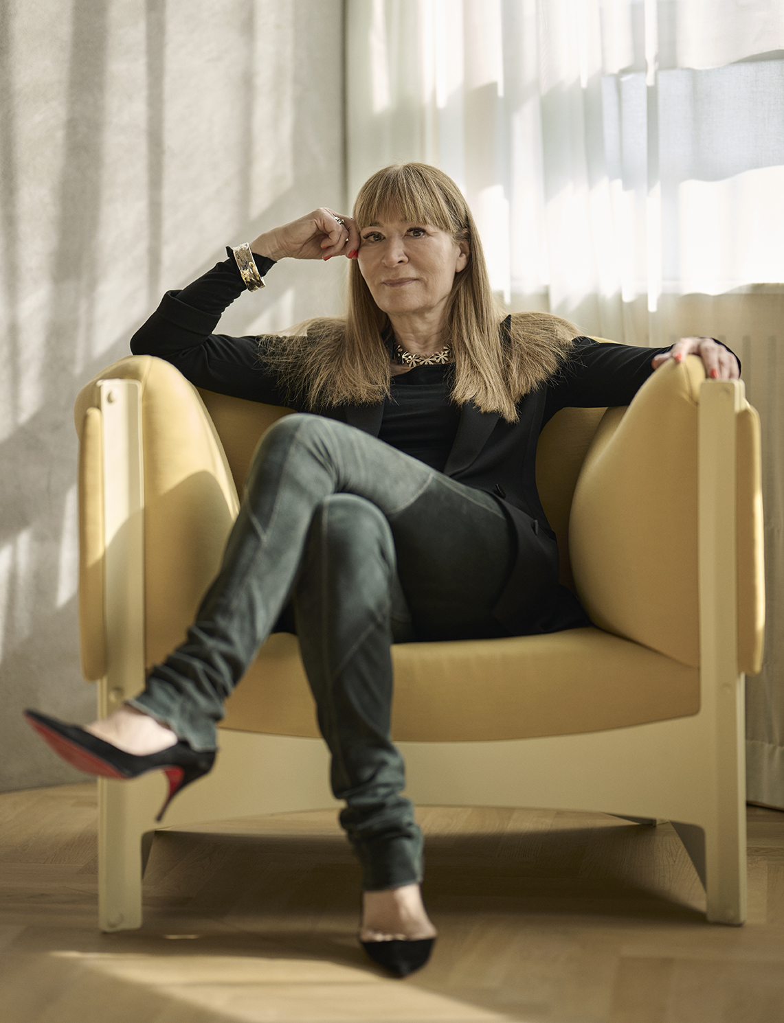 »Du vinder i snit 24 år ekstra i livet, hvis du som 40-årig lever efter [disse vaner]. Begynder du som 60-årig, får du 18 ekstra år,« lover Bente Klarlund Pedersen på bagsiden af sin nye bog, der er skrevet i samarbejde med Johnny Hansen.