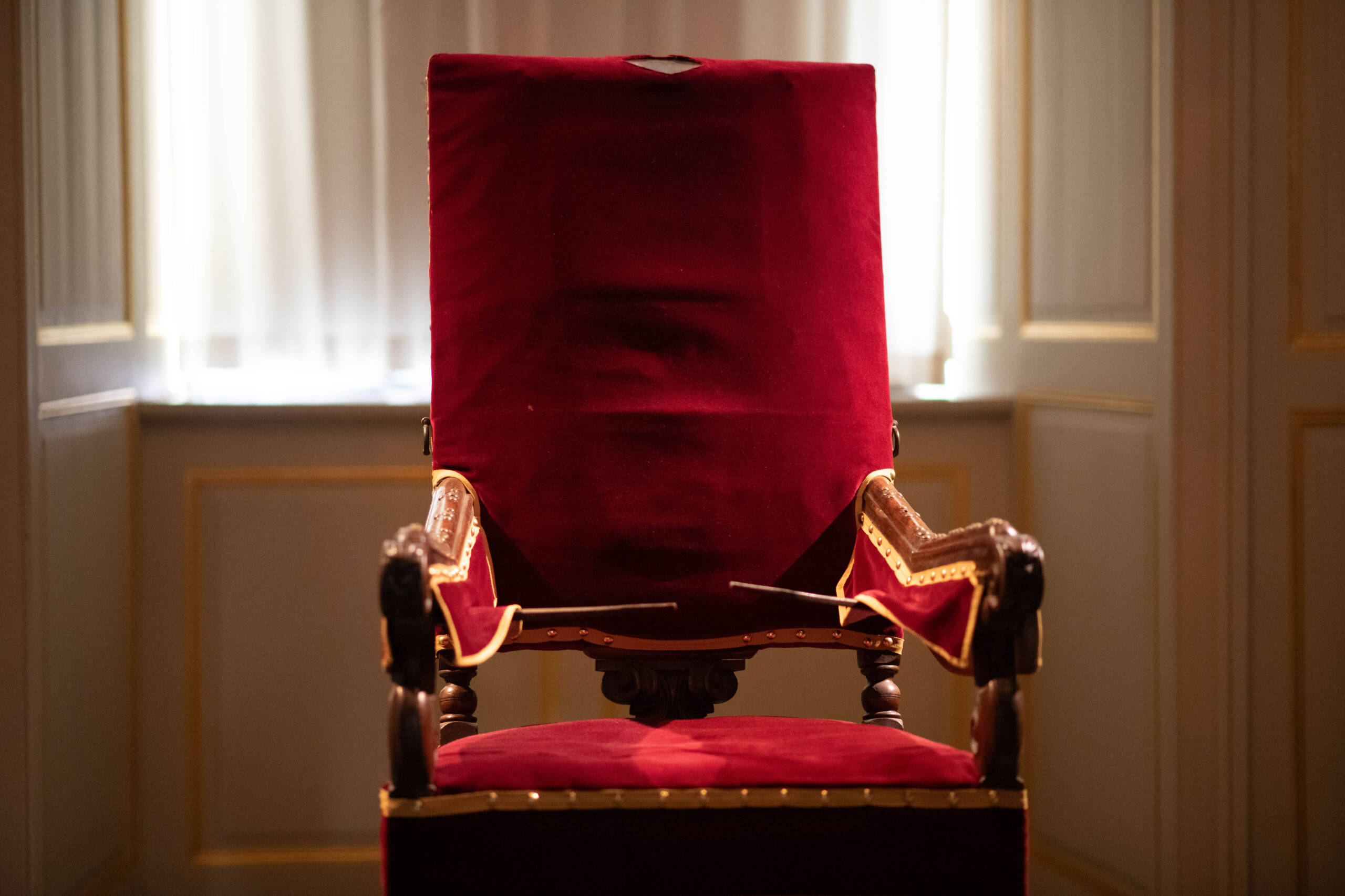 Was the trouser watering chair a humorous interlude, or was it in reality a more humiliating rite at the king's court?