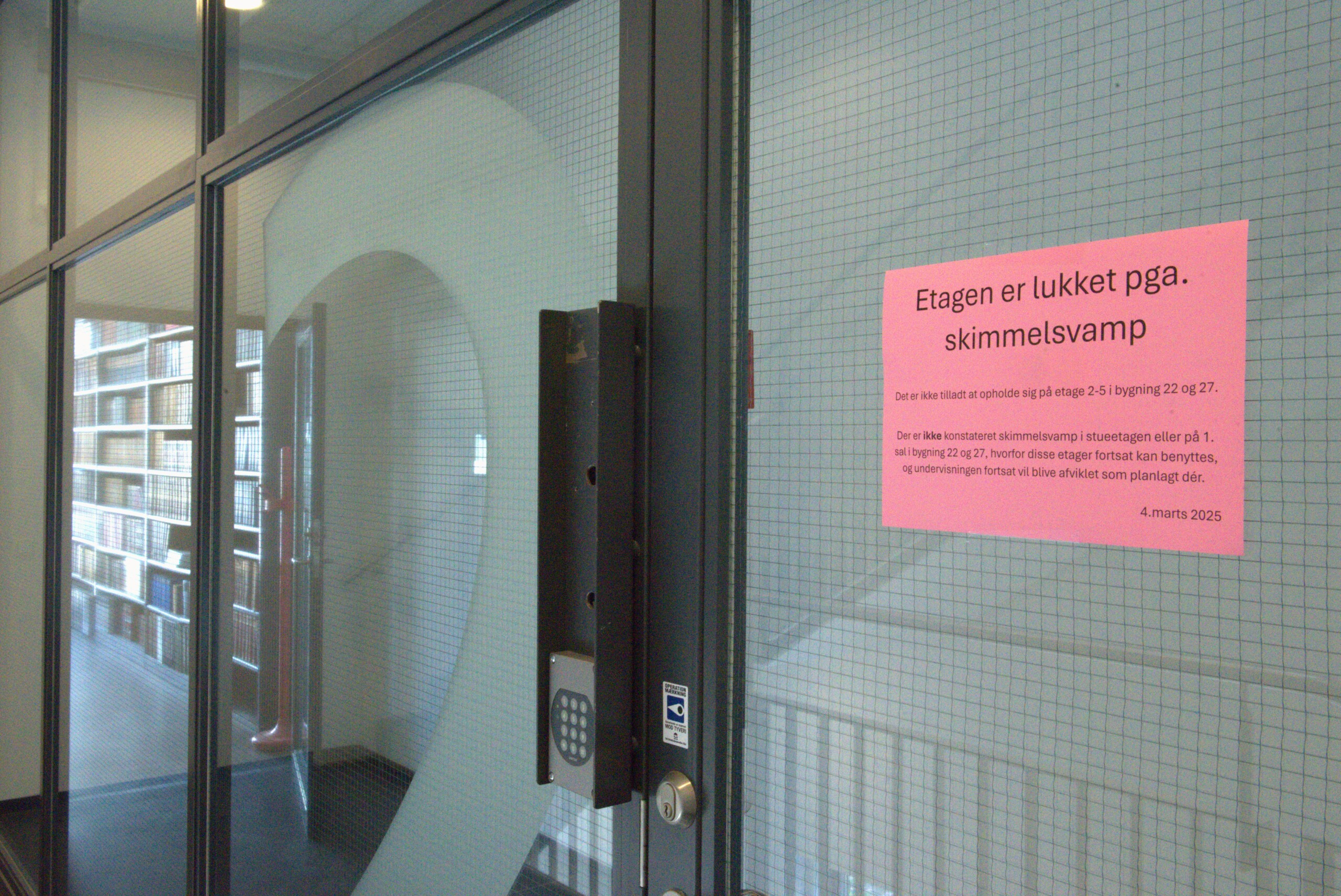 Flere bygninger på Søndre Campus er angrebet af skimmelsvamp.