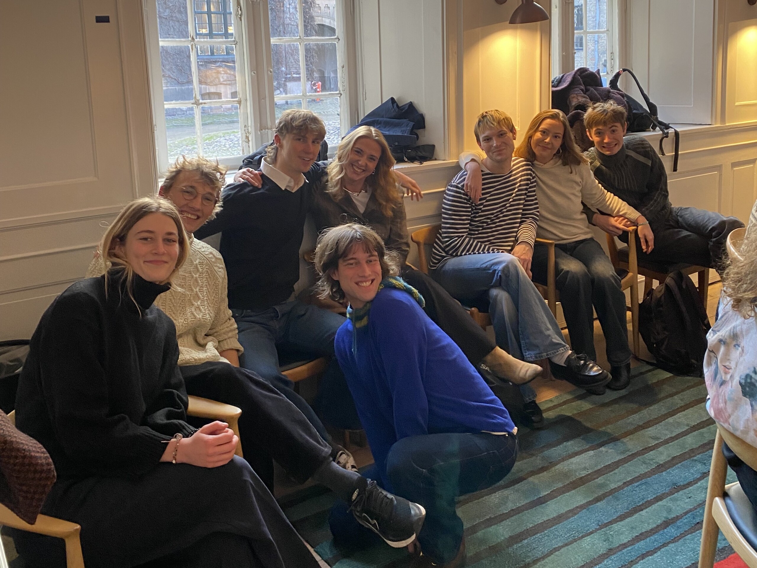 Fælleslisten på Jura. Fra venstre: Thea Larsen, Rasmus Andersen, Sula, Laurits Damgaard, Maria Laursen, Felix Neuenfeldt, Veronica Felter, Jacob Hviid.