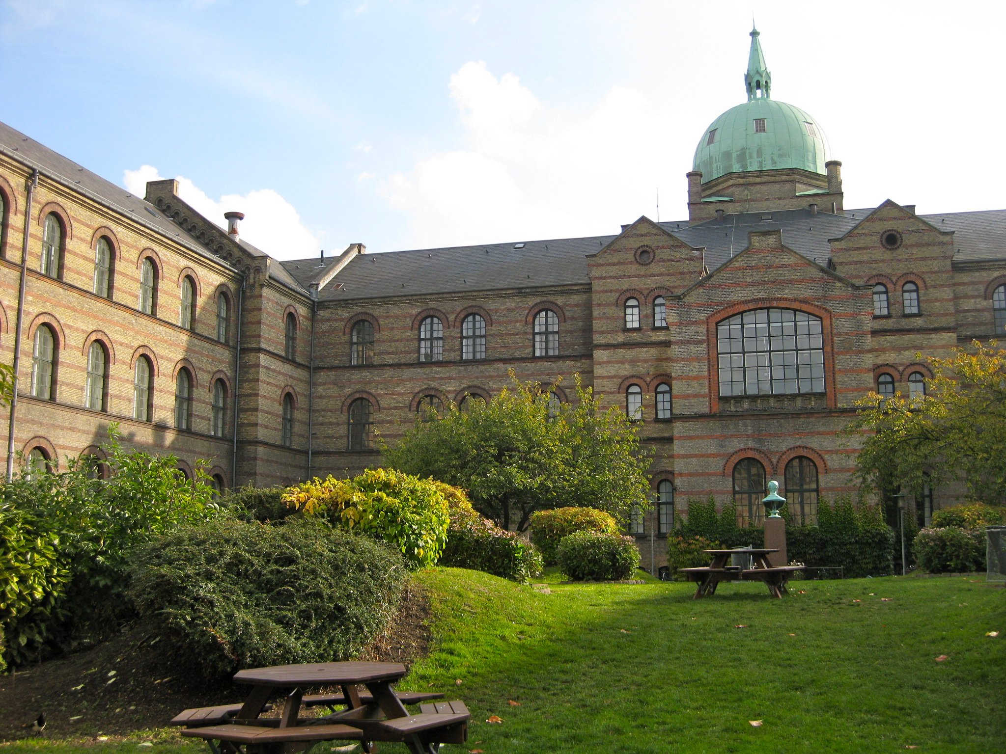 The former municipal hospital, now home to CSS Campus, where students of the Faculty of Social Sciences have their daily routines.