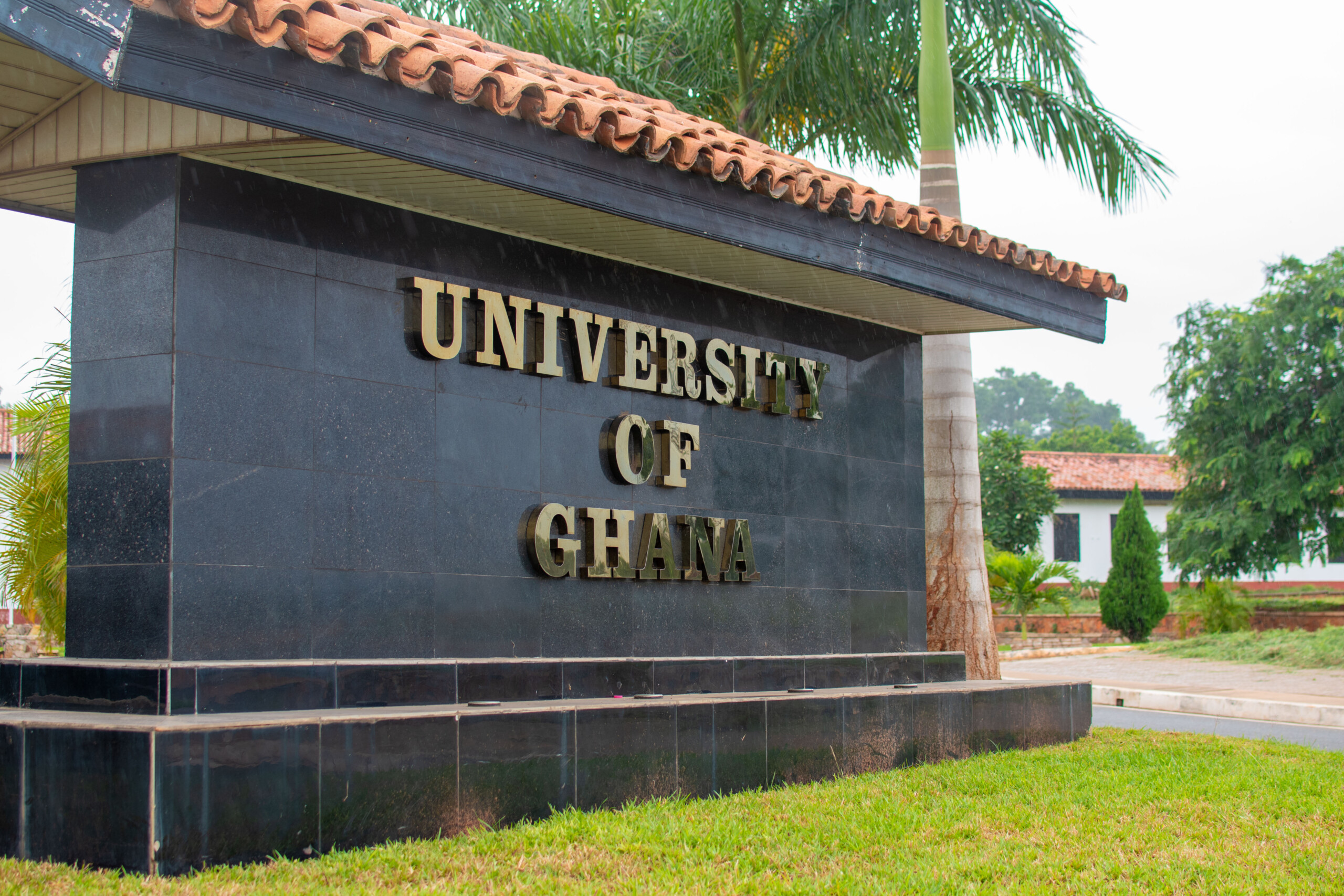Indgangen til University of Ghana i Legon, Ghana